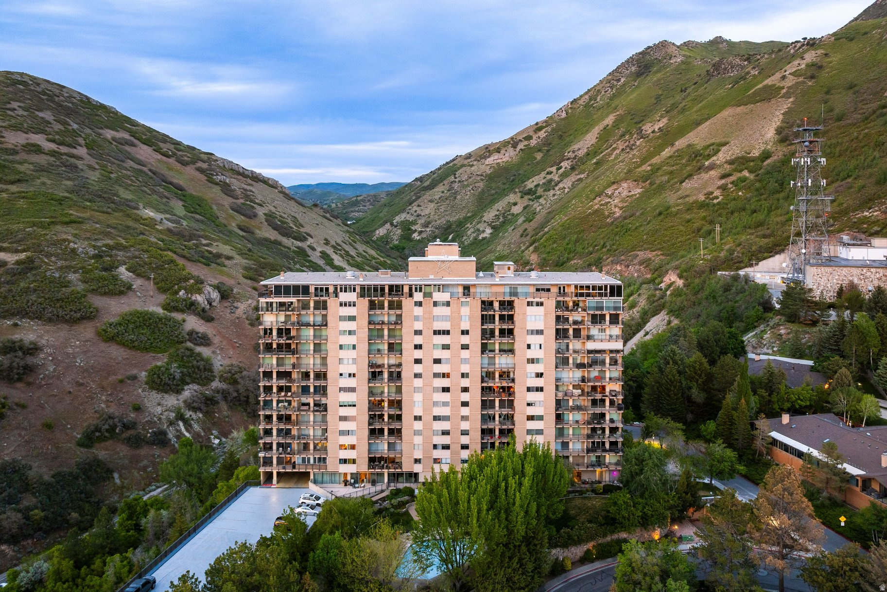 CANYON CREST - Residential