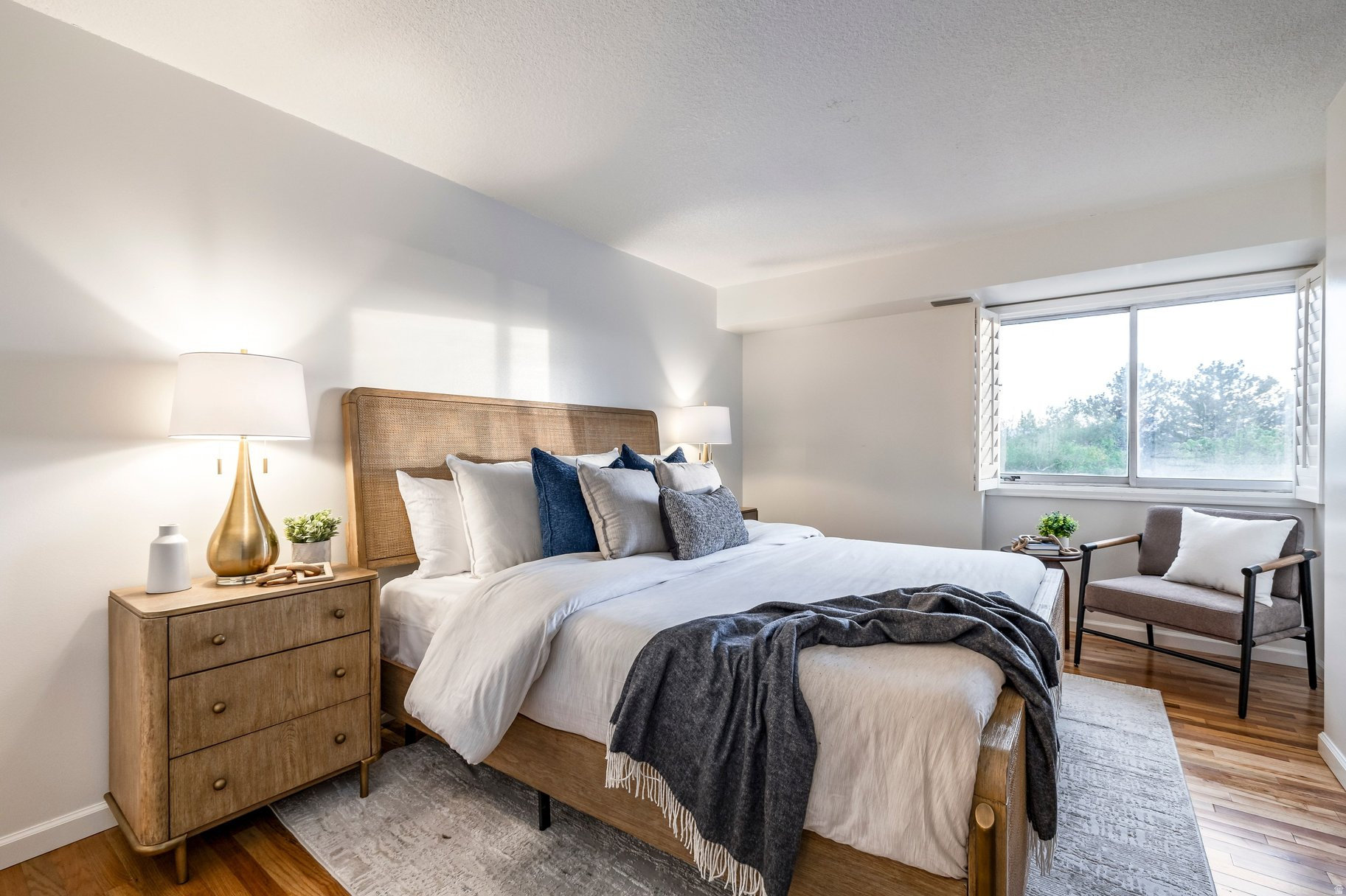 CANYON CREST - Residential
