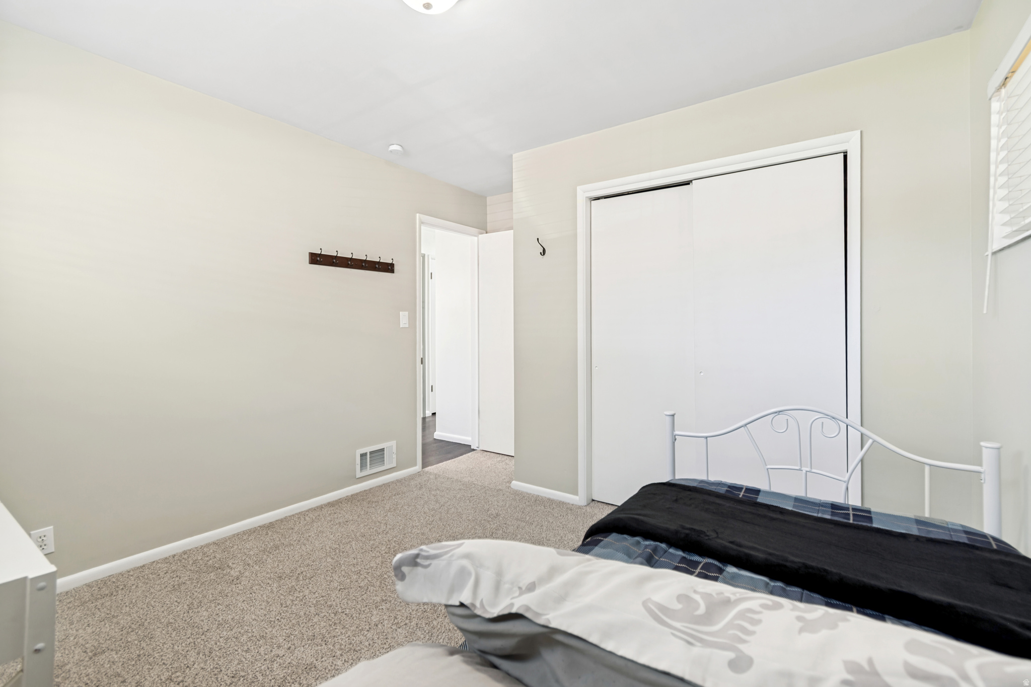 PLEASANT GRE - Residential
