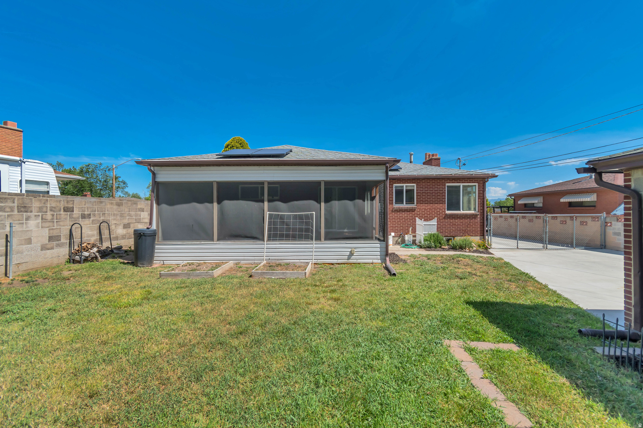 PLEASANT GRE - Residential