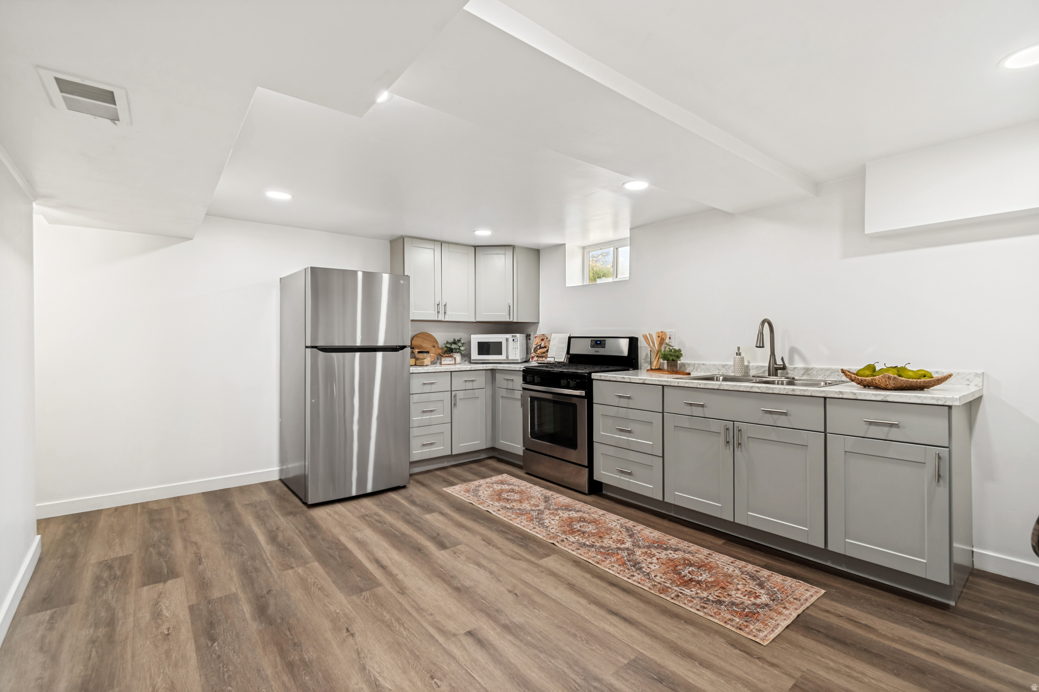 PLEASANT GRE - Residential