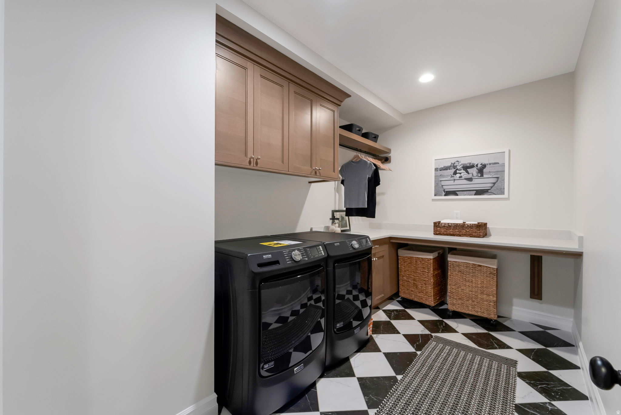 GRANDEUR ESTATES - Residential