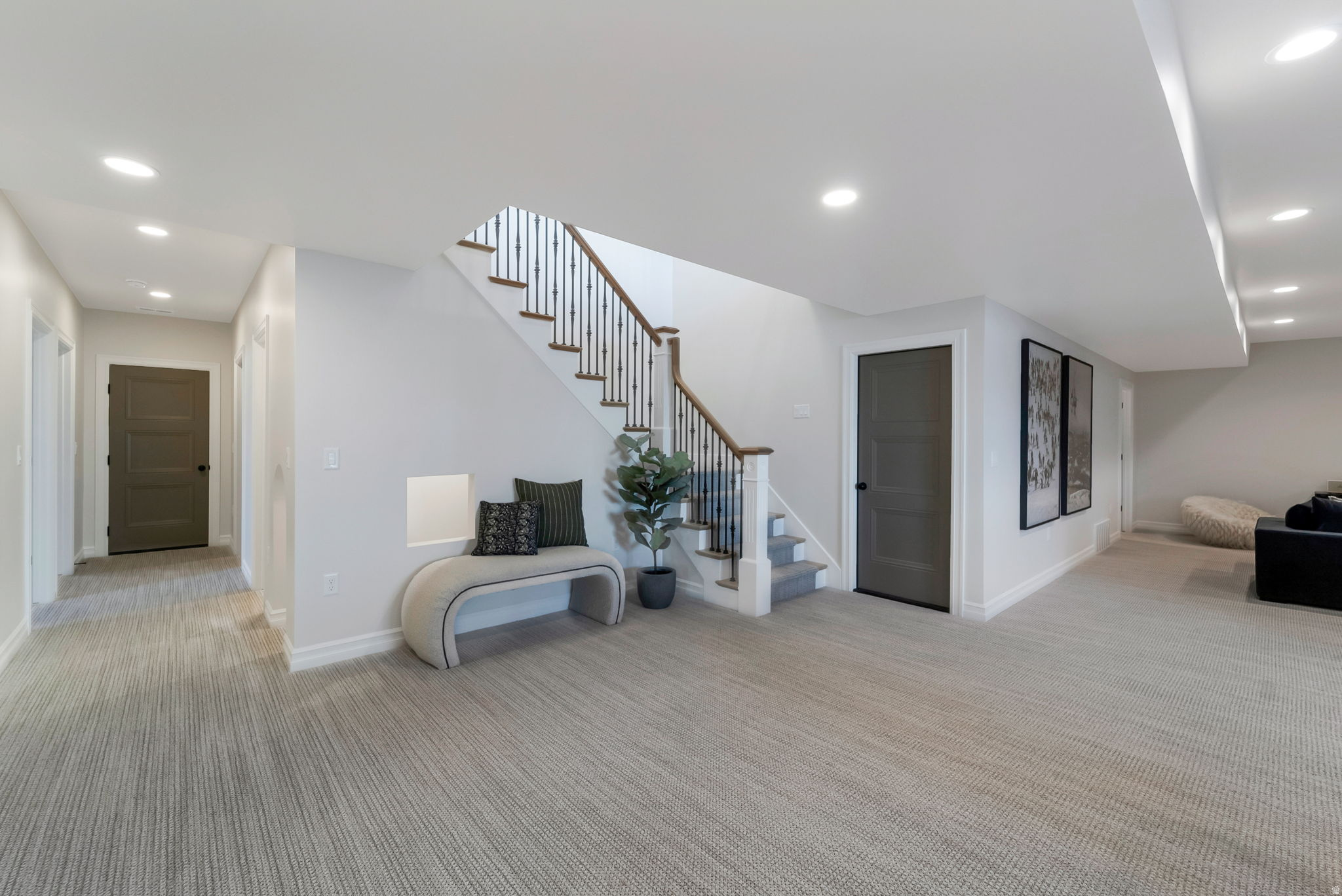 GRANDEUR ESTATES - Residential