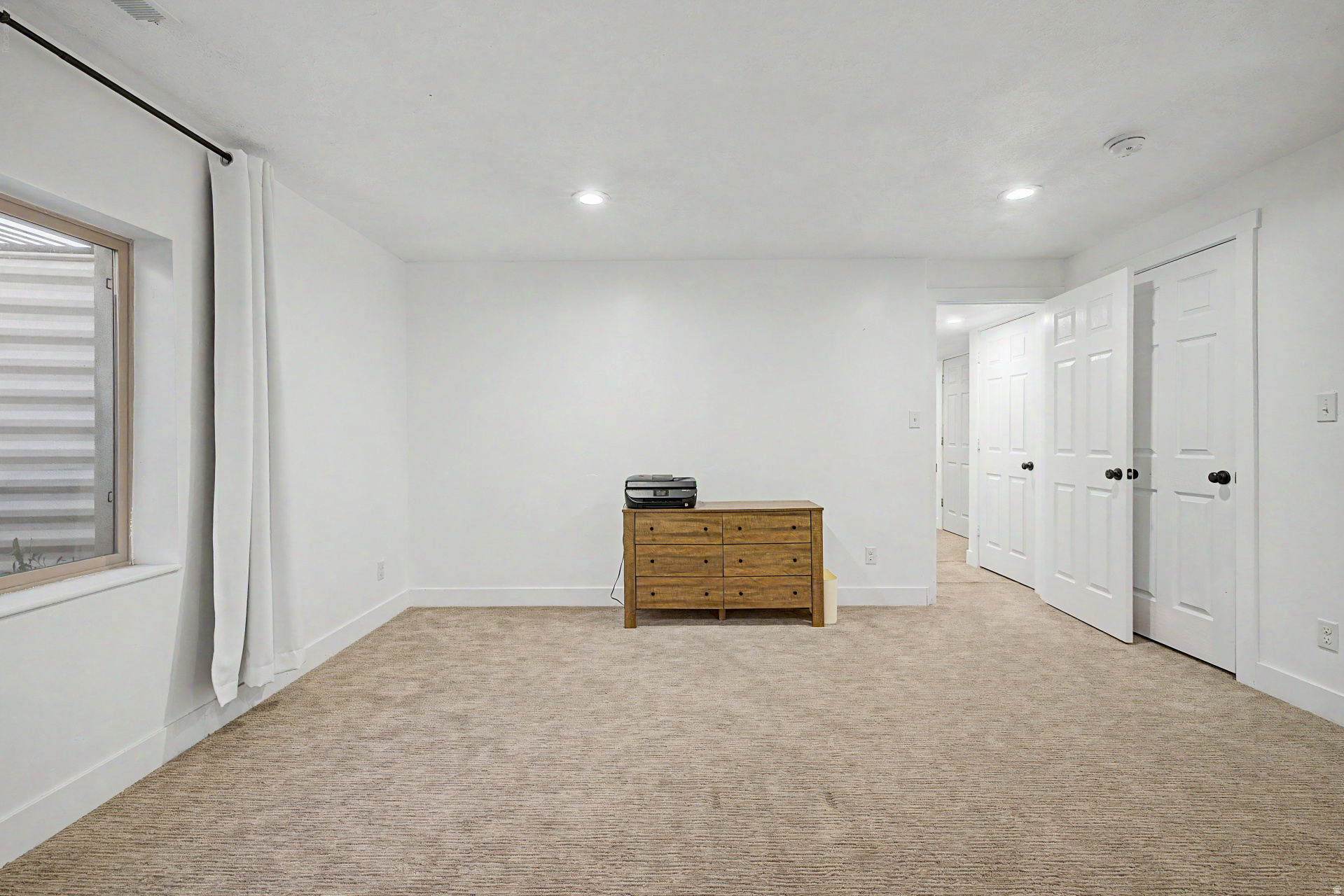 EAGLES GATE - Residential