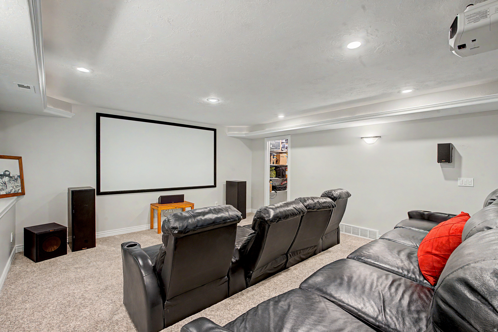 FOX POINTE - Residential