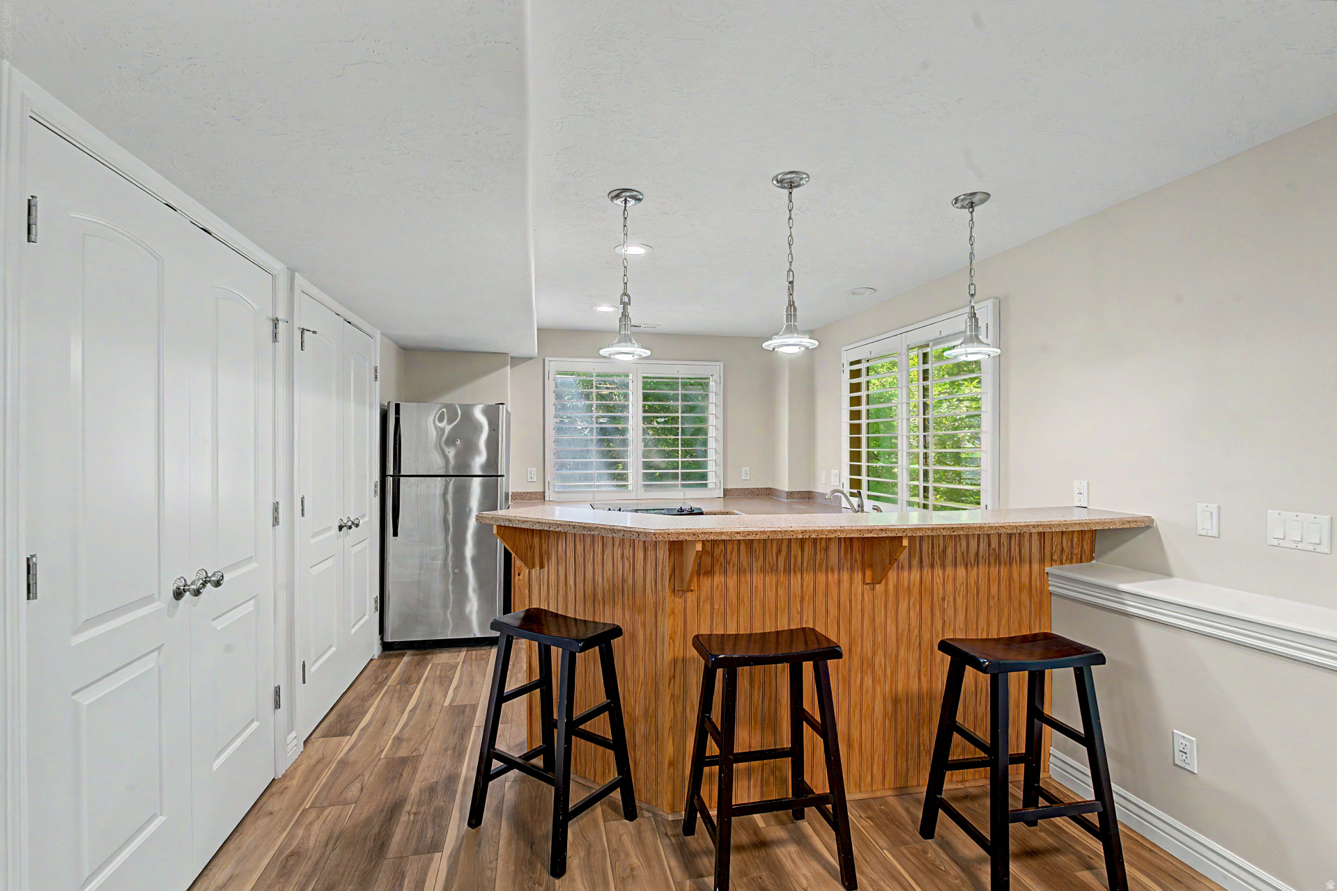 FOX POINTE - Residential