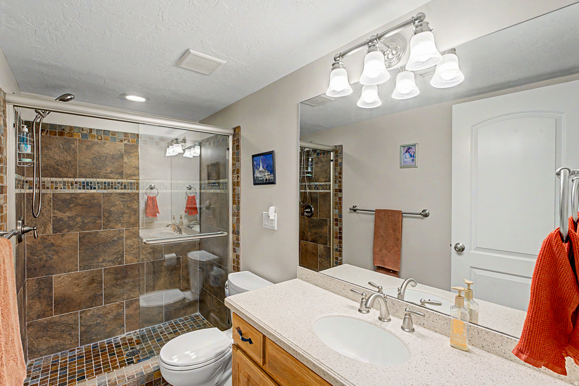 FOX POINTE - Residential