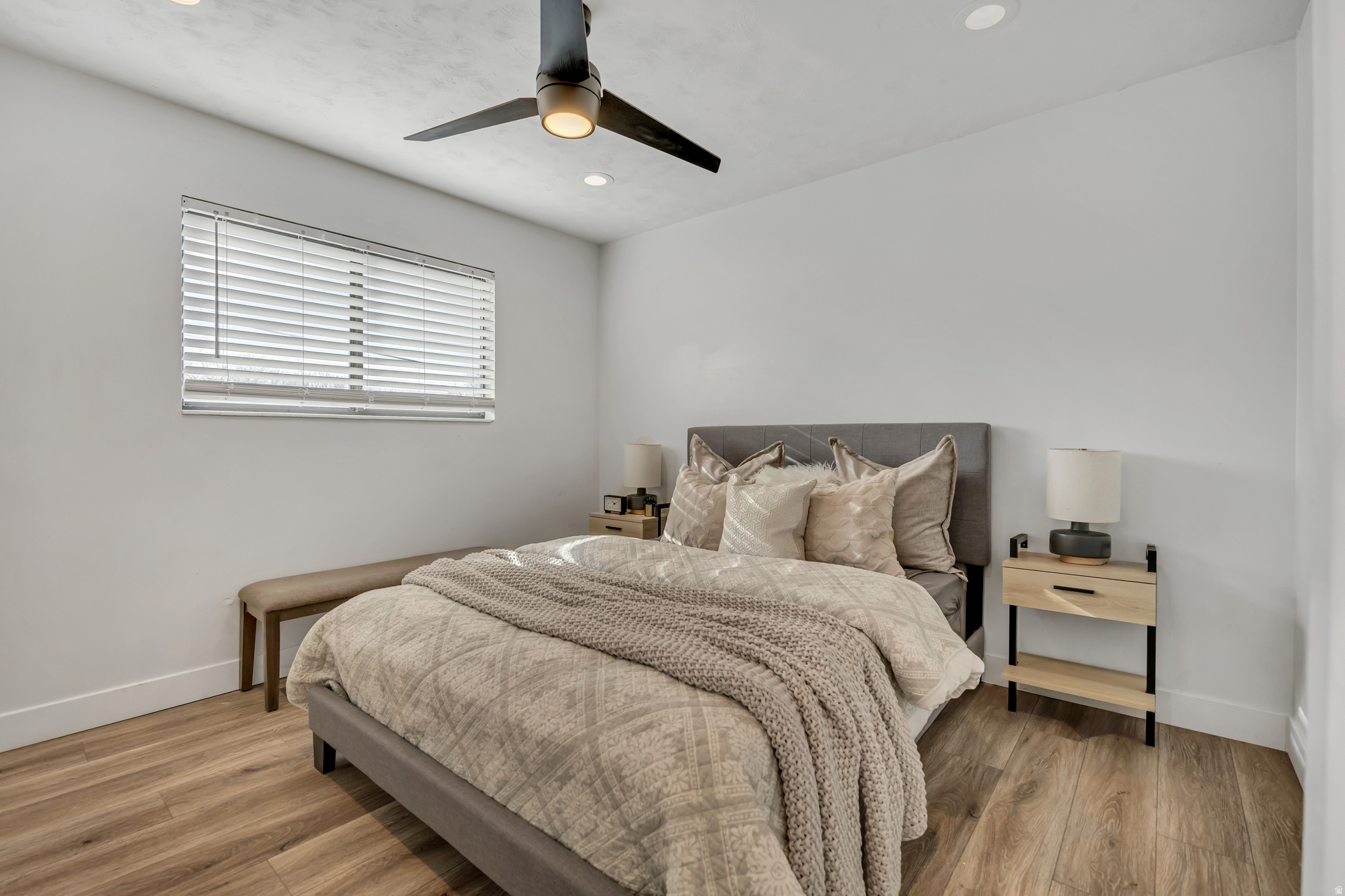 WHITE CITY - Residential
