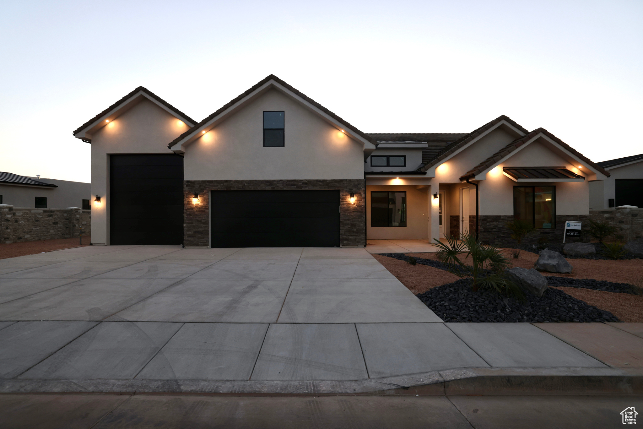 HAWKEYE POINT - Residential