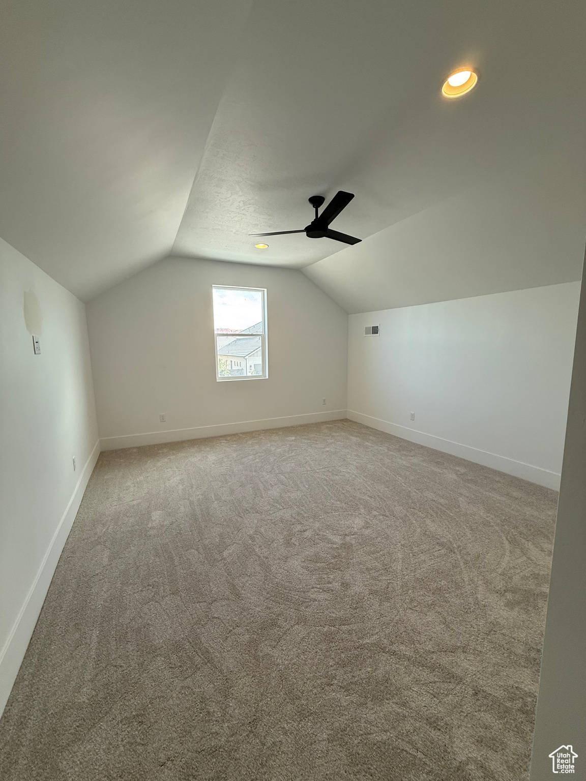HAWKEYE POINT - Residential