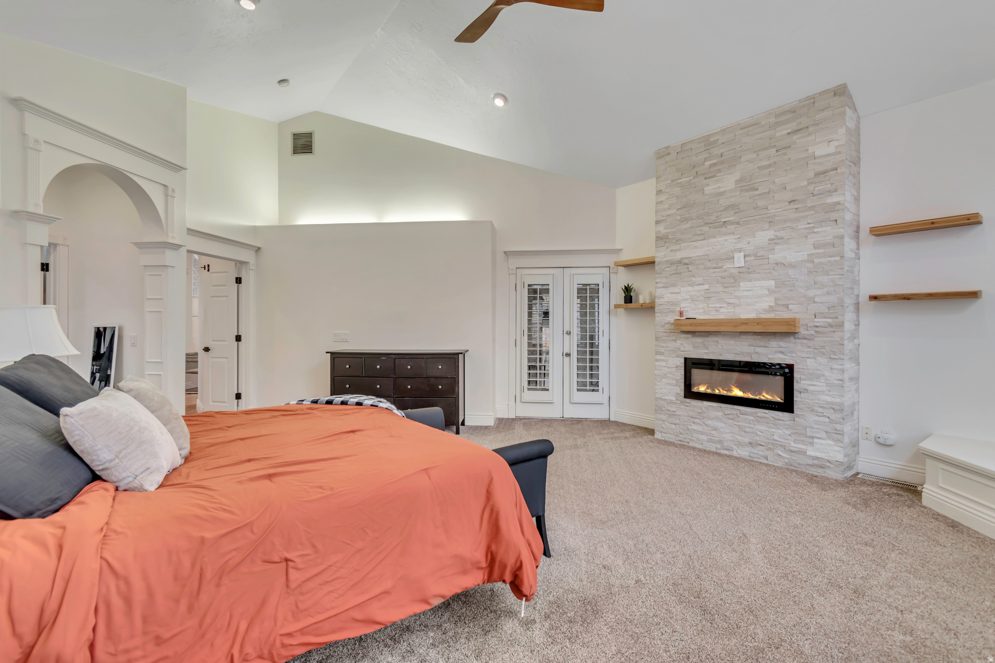 FLINTRIDGE - Residential