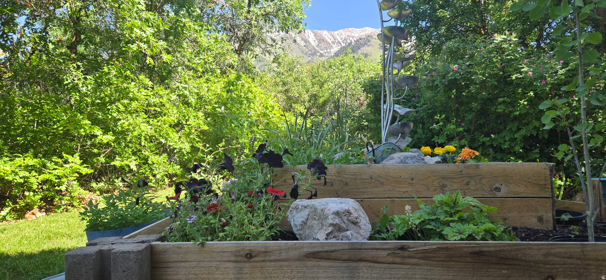 FLINTRIDGE - Residential