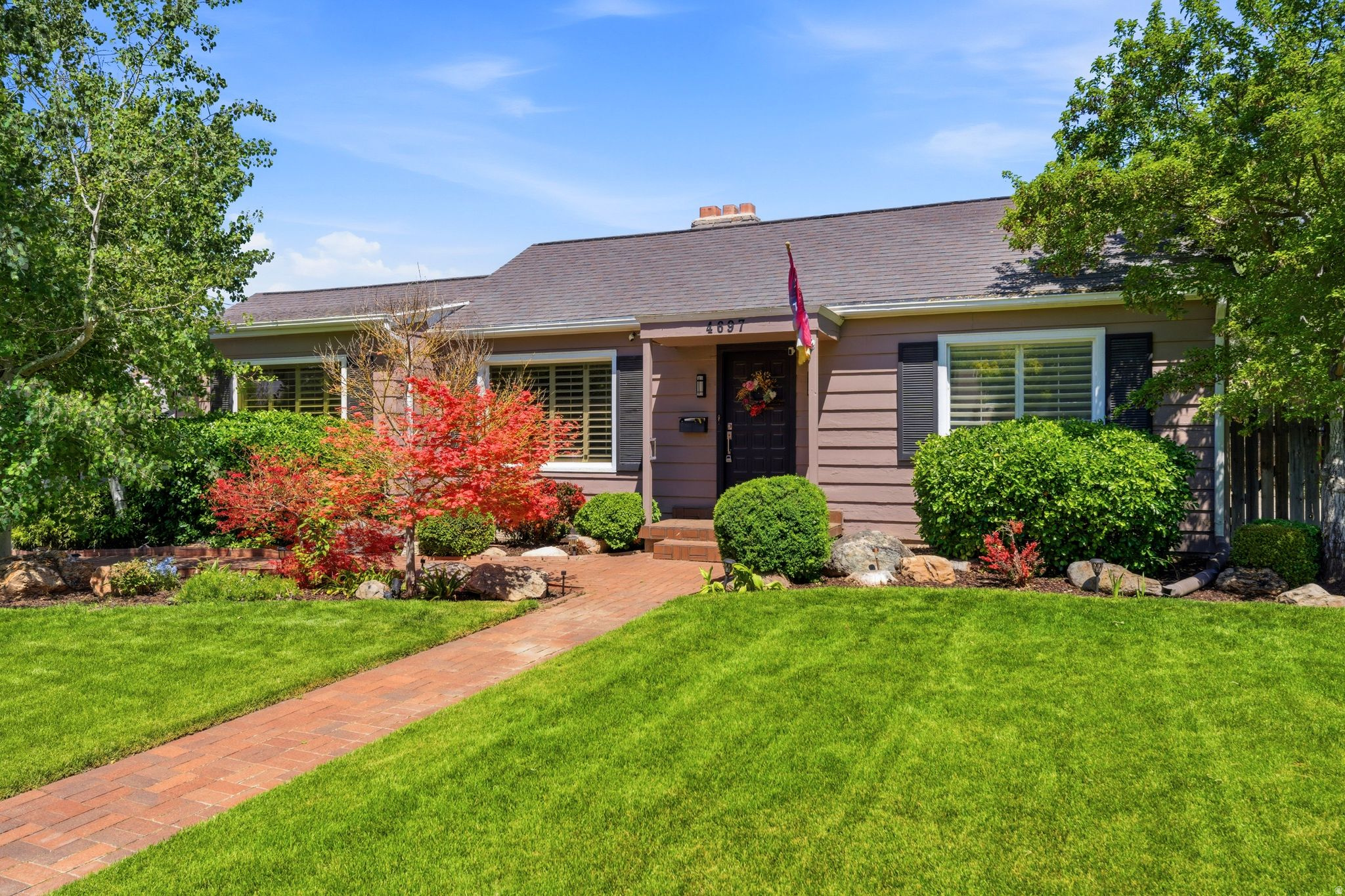 MURRAY HILL GARDENS - Residential