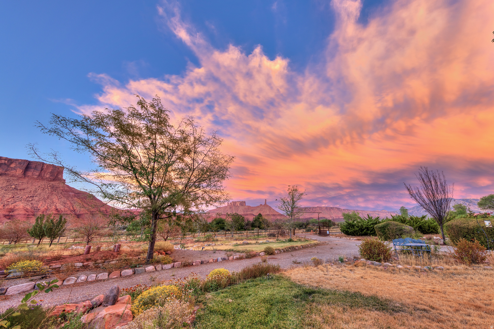 CASTLE VALLEY RIVER RANCHOS - Residential