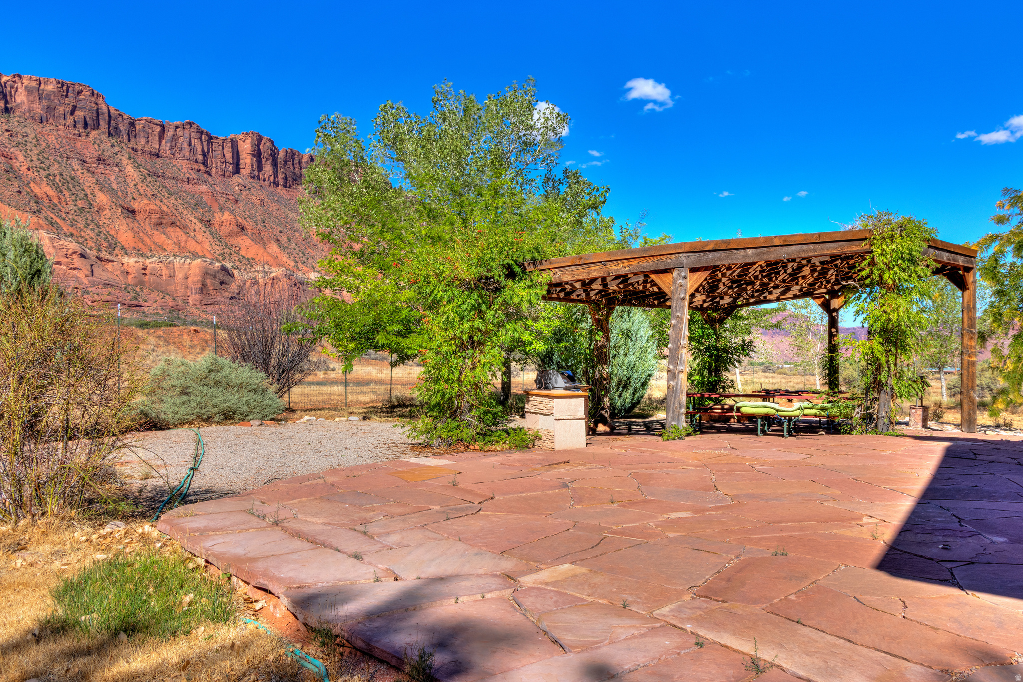 CASTLE VALLEY RIVER RANCHOS - Residential