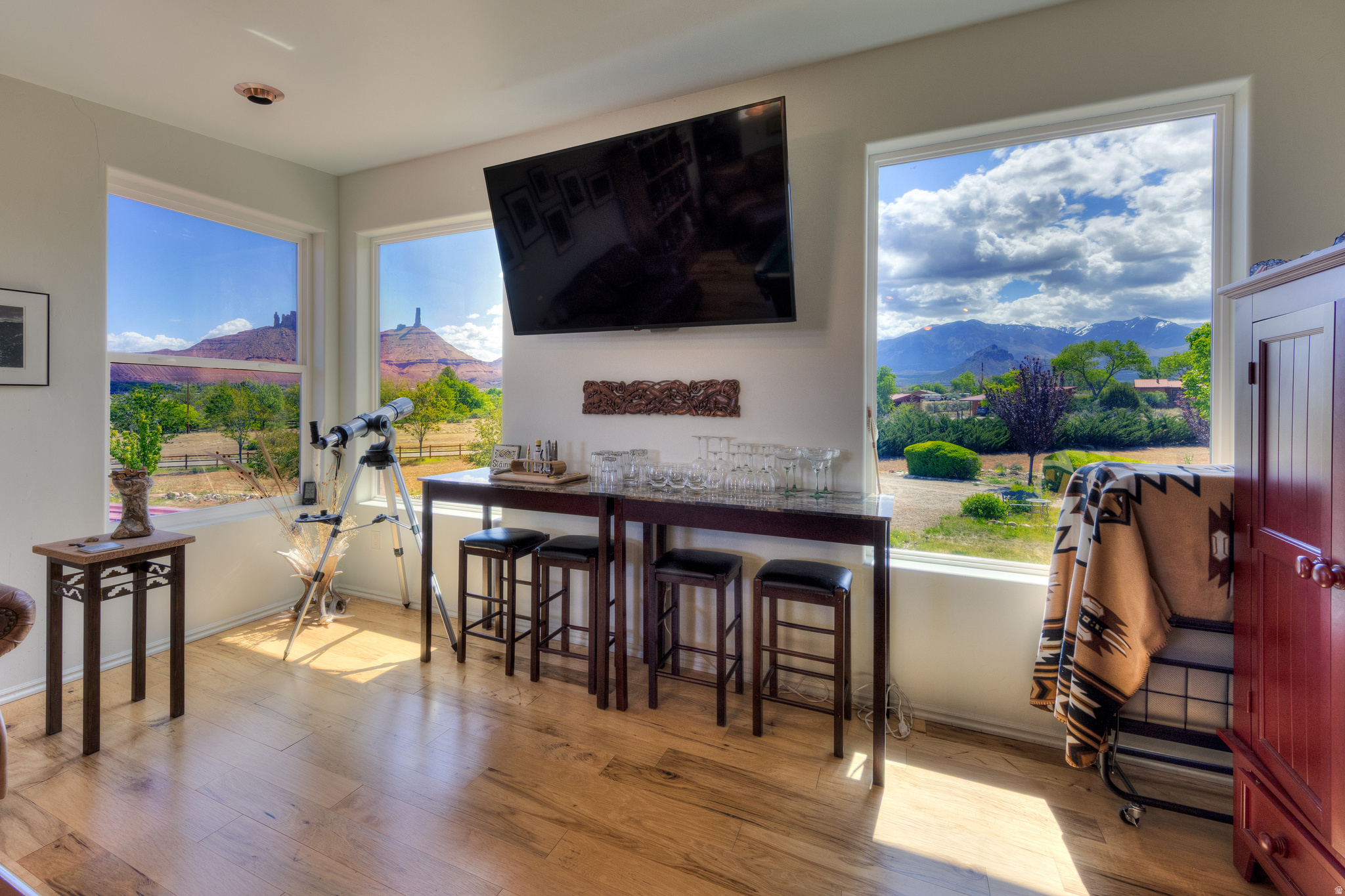 CASTLE VALLEY RIVER RANCHOS - Residential