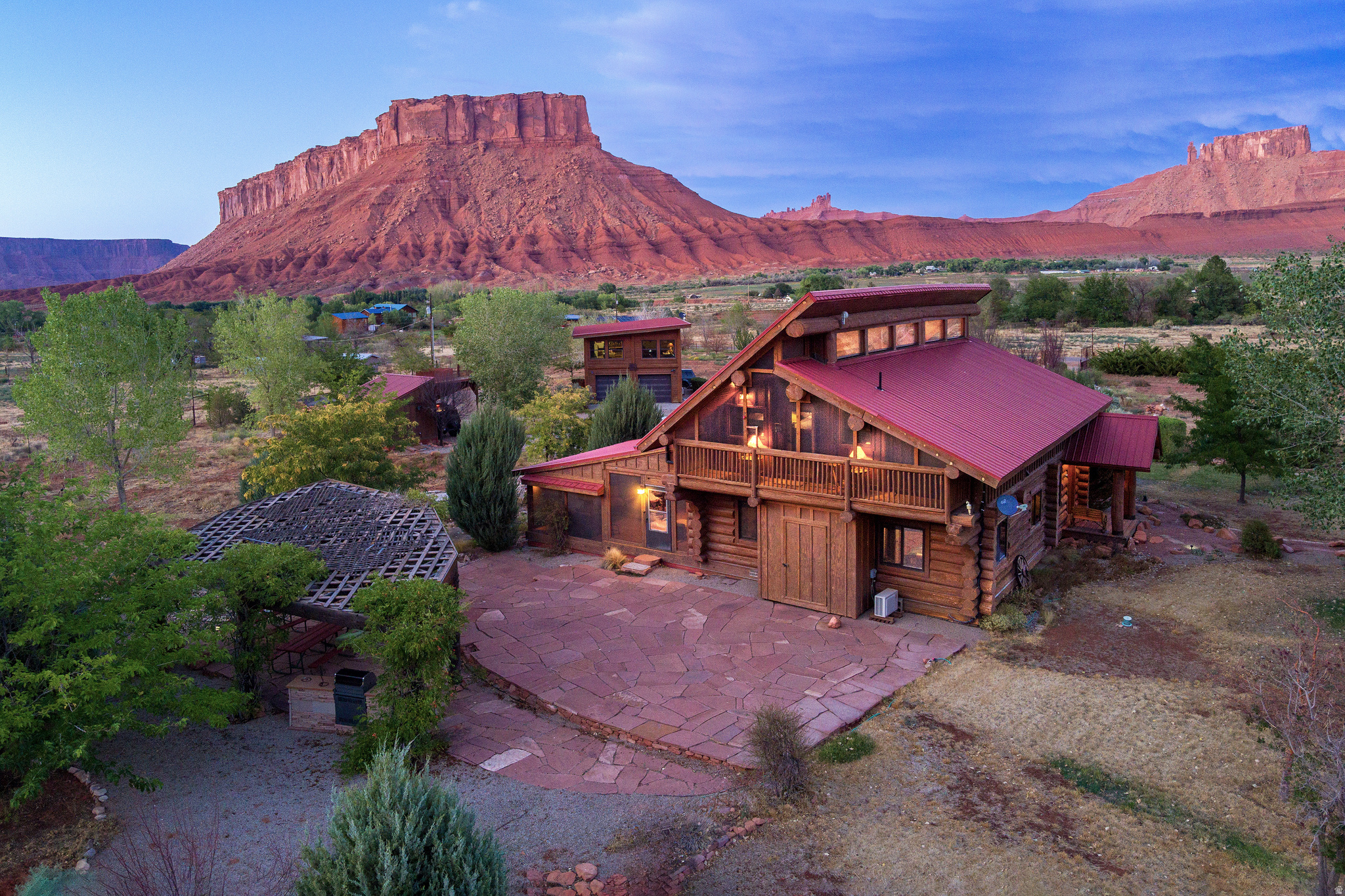 CASTLE VALLEY RIVER RANCHOS - Residential
