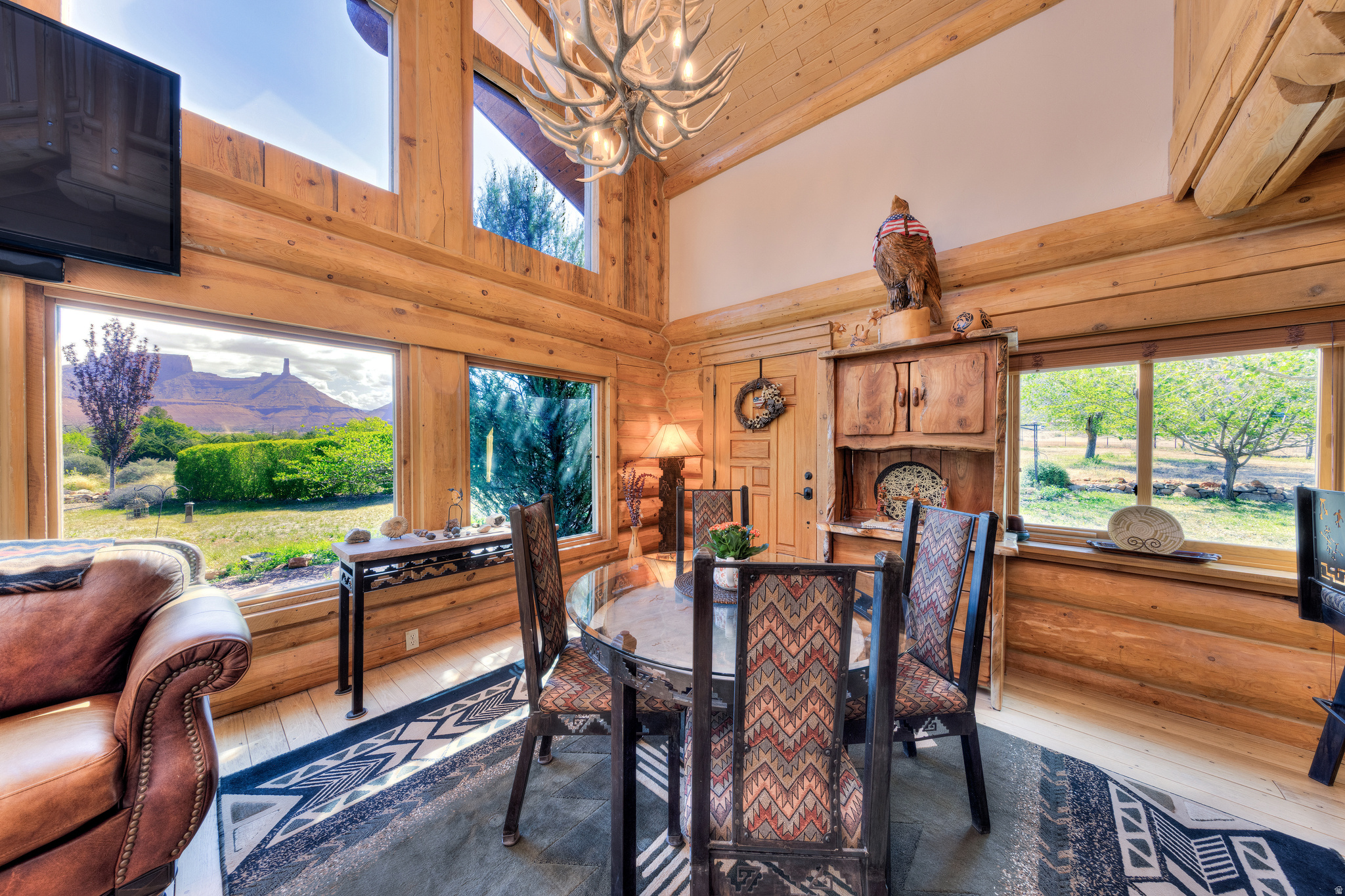 CASTLE VALLEY RIVER RANCHOS - Residential