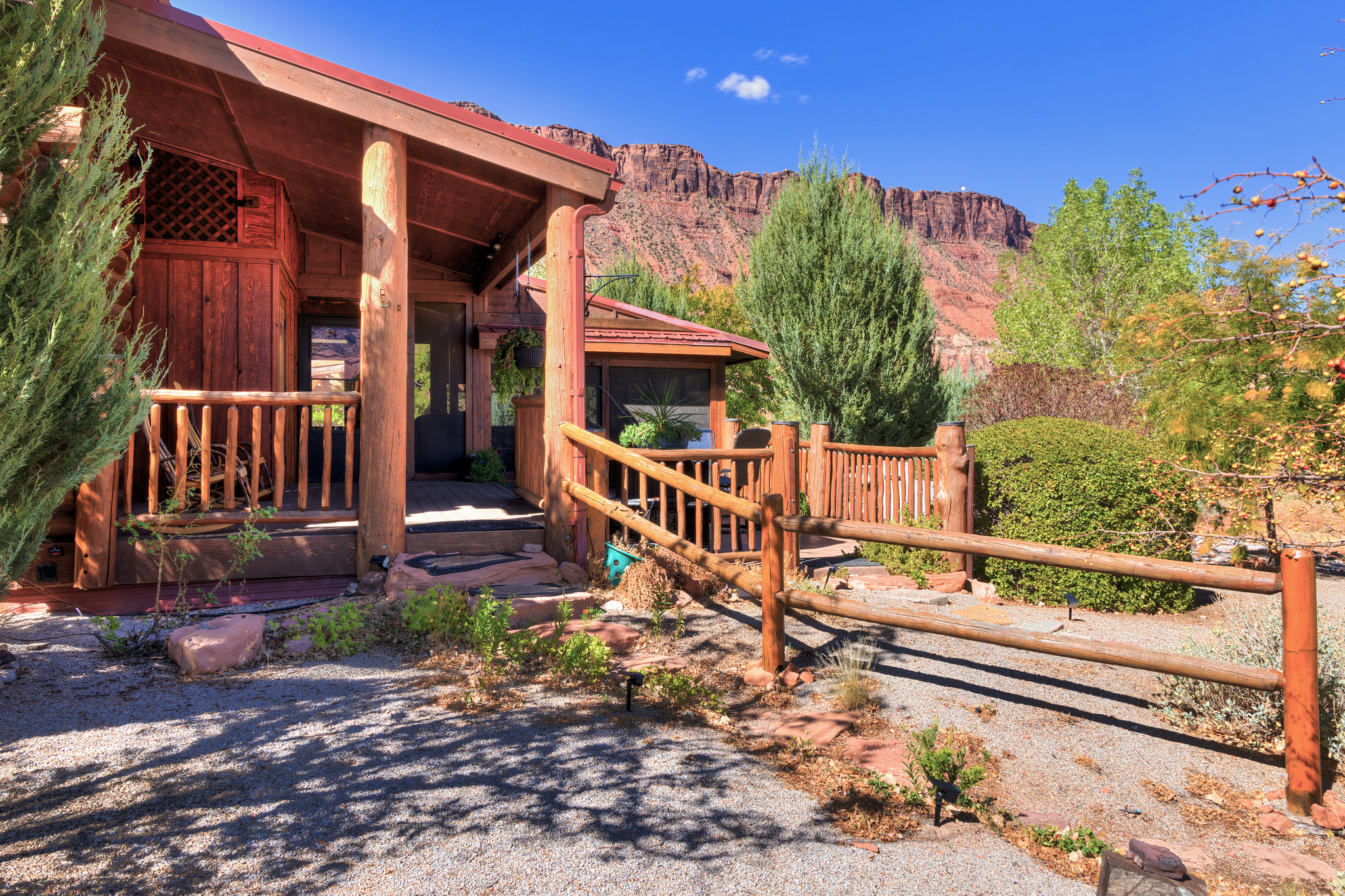 CASTLE VALLEY RIVER RANCHOS - Residential