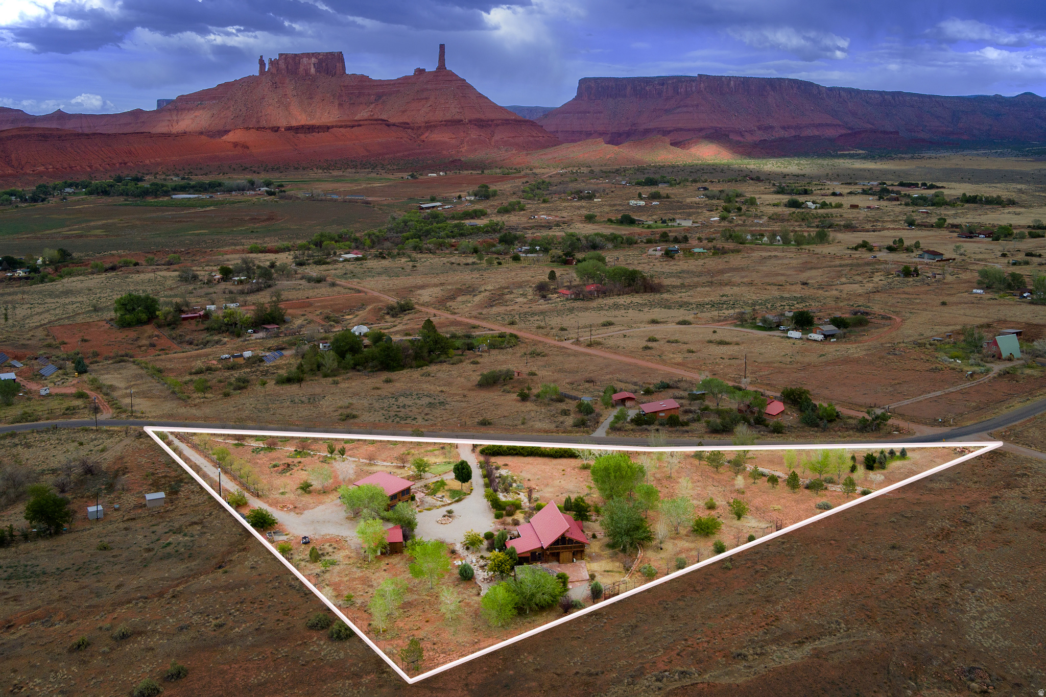 CASTLE VALLEY RIVER RANCHOS - Residential