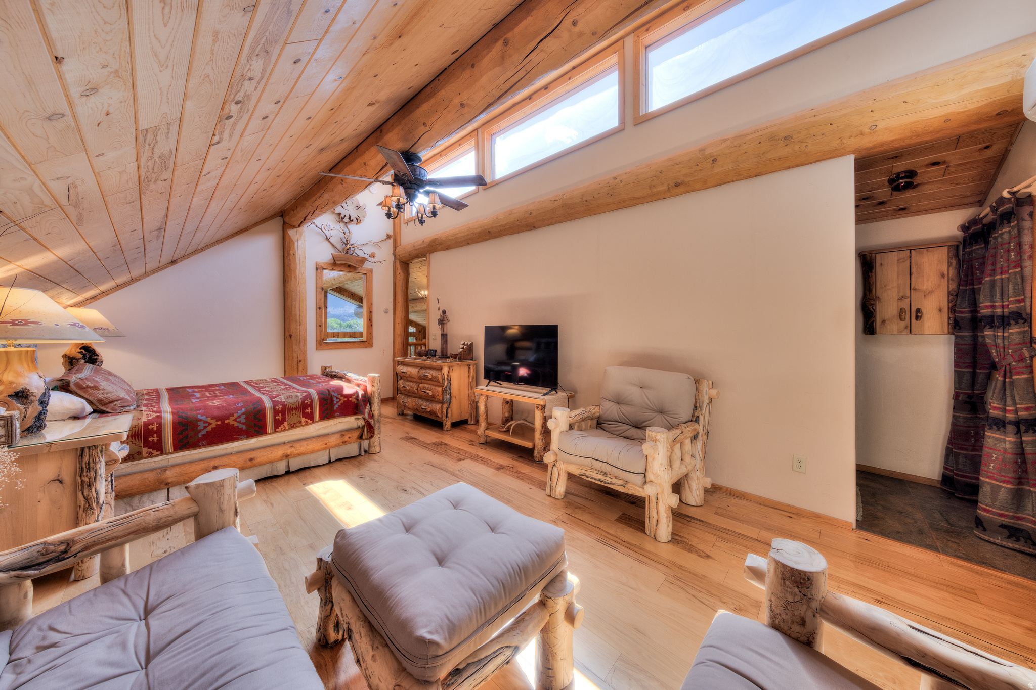 CASTLE VALLEY RIVER RANCHOS - Residential