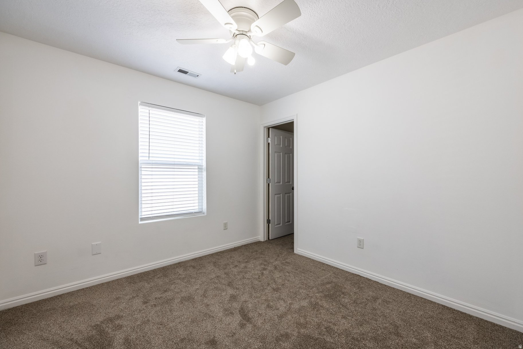 COLONIAL PARK - Residential