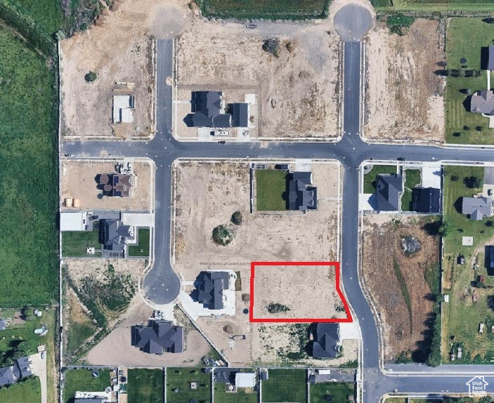 ALEMORA ESTATES - Land