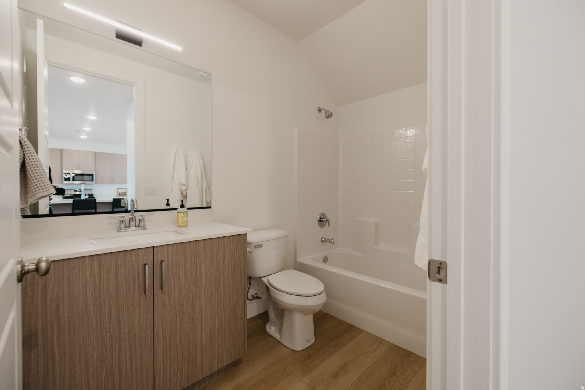BECCO CREEK TOWNHOMES AT DIVARIO - Residential
