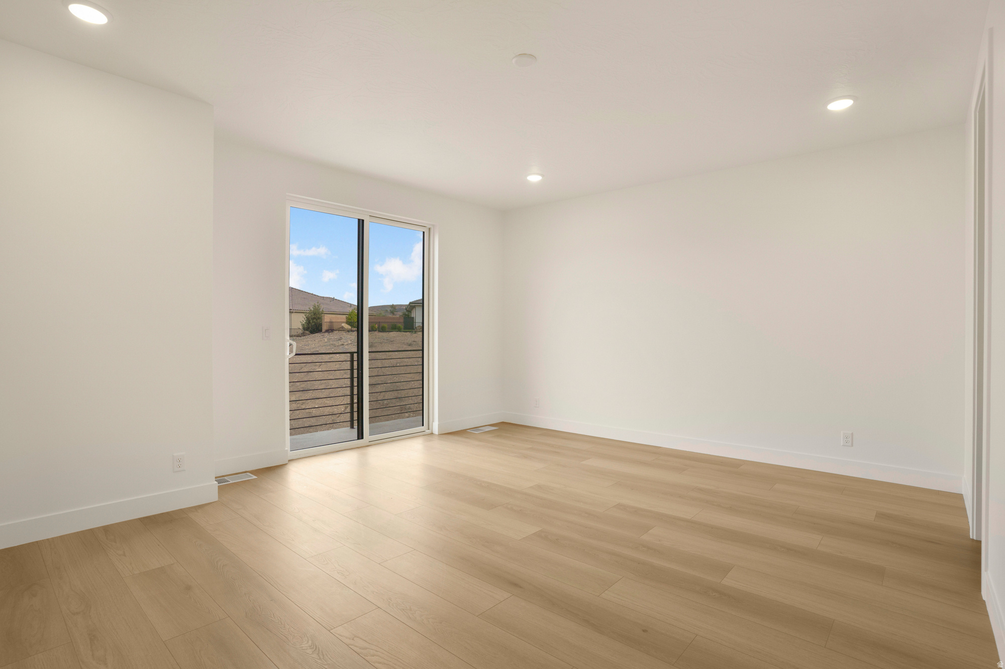 BECCO CREEK TOWNHOMES AT DIVARIO - Residential