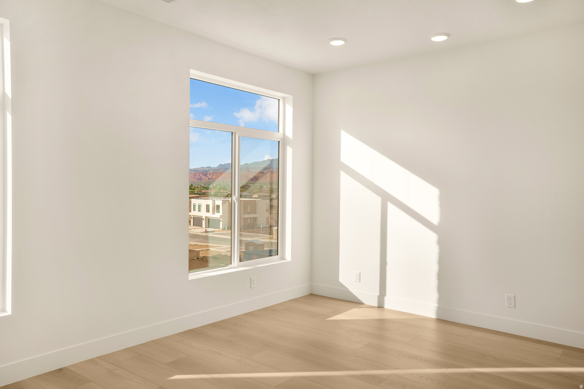 BECCO CREEK TOWNHOMES AT DIVARIO - Residential