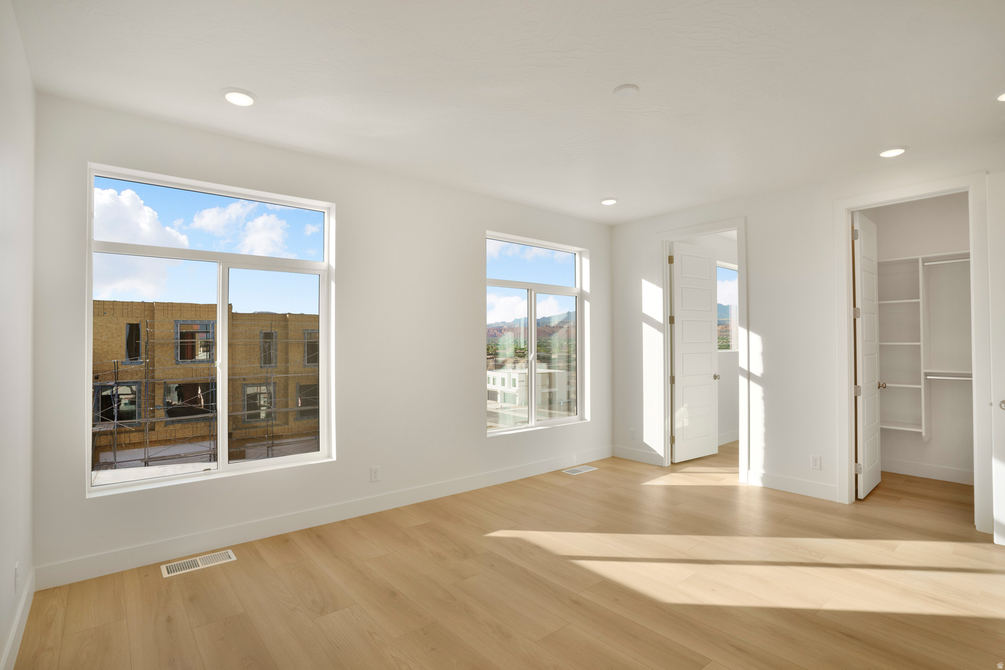 BECCO CREEK TOWNHOMES AT DIVARIO - Residential