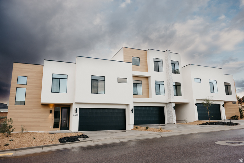 BECCO CREEK TOWNHOMES AT DIVARIO - Residential