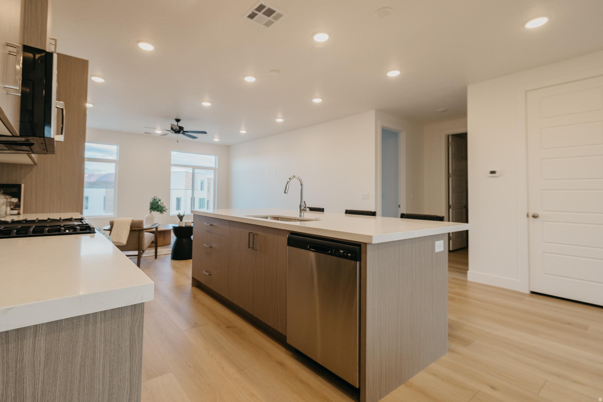 BECCO CREEK TOWNHOMES AT DIVARIO - Residential