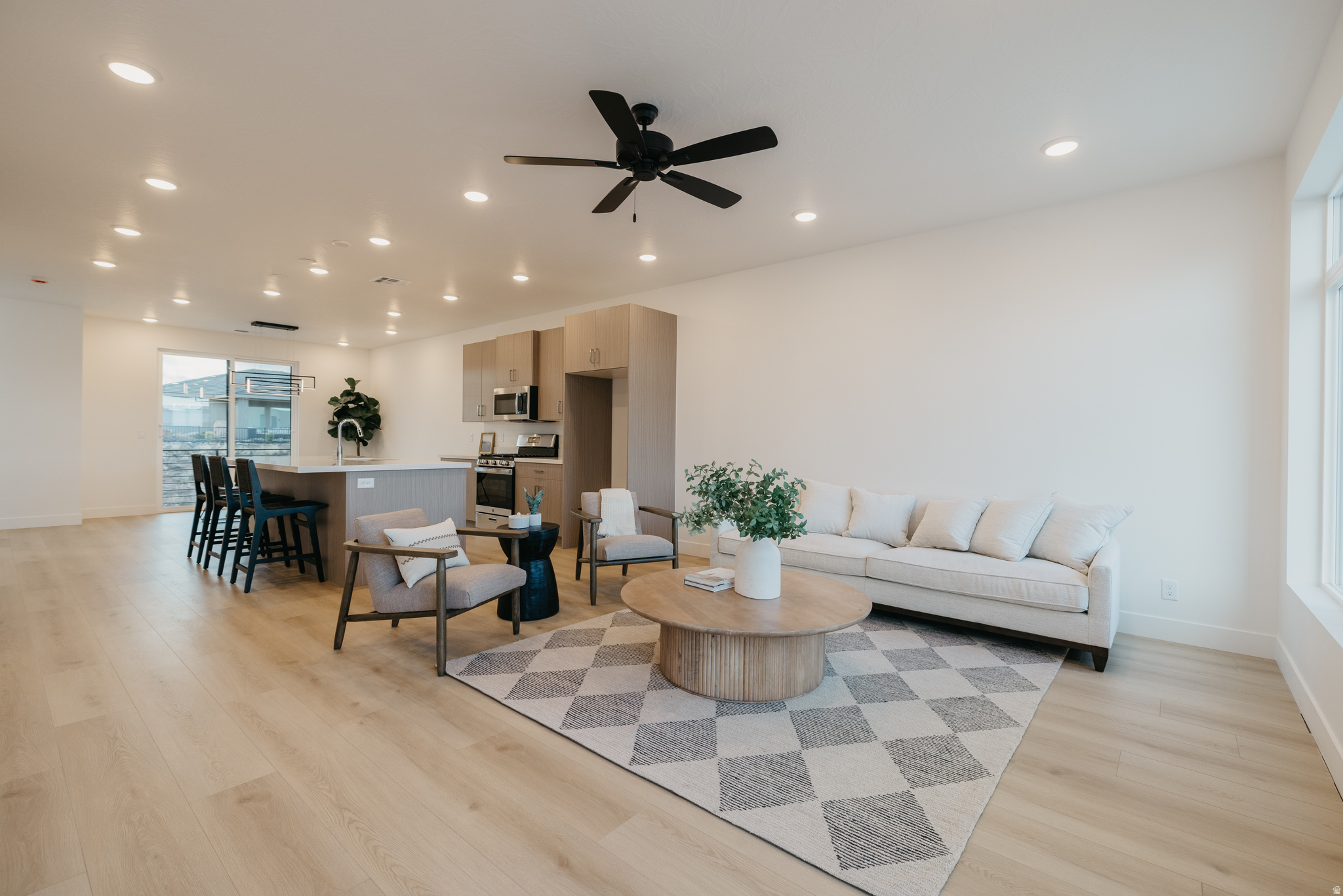 BECCO CREEK TOWNHOMES AT DIVARIO - Residential