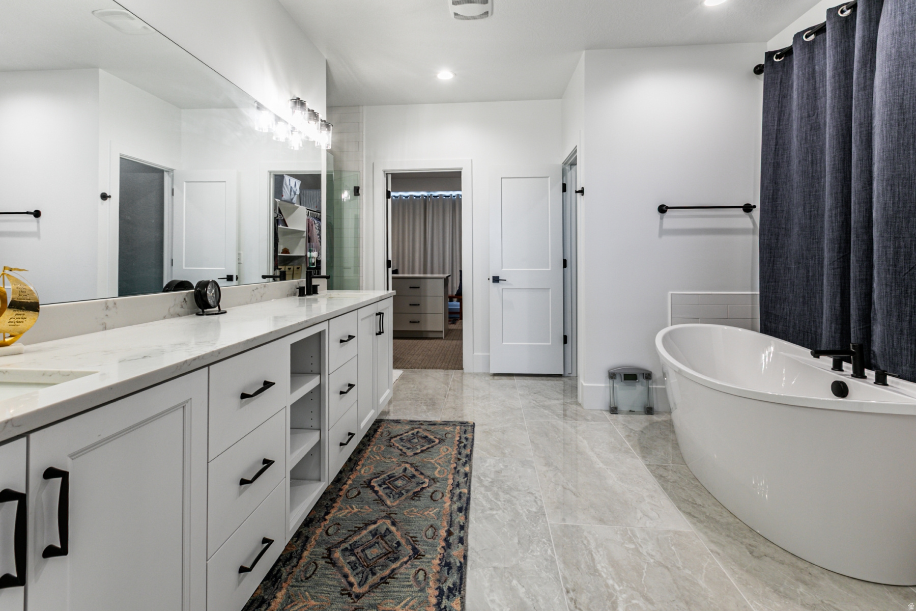 MOUNTAIN VIEW ESTATES - Residential