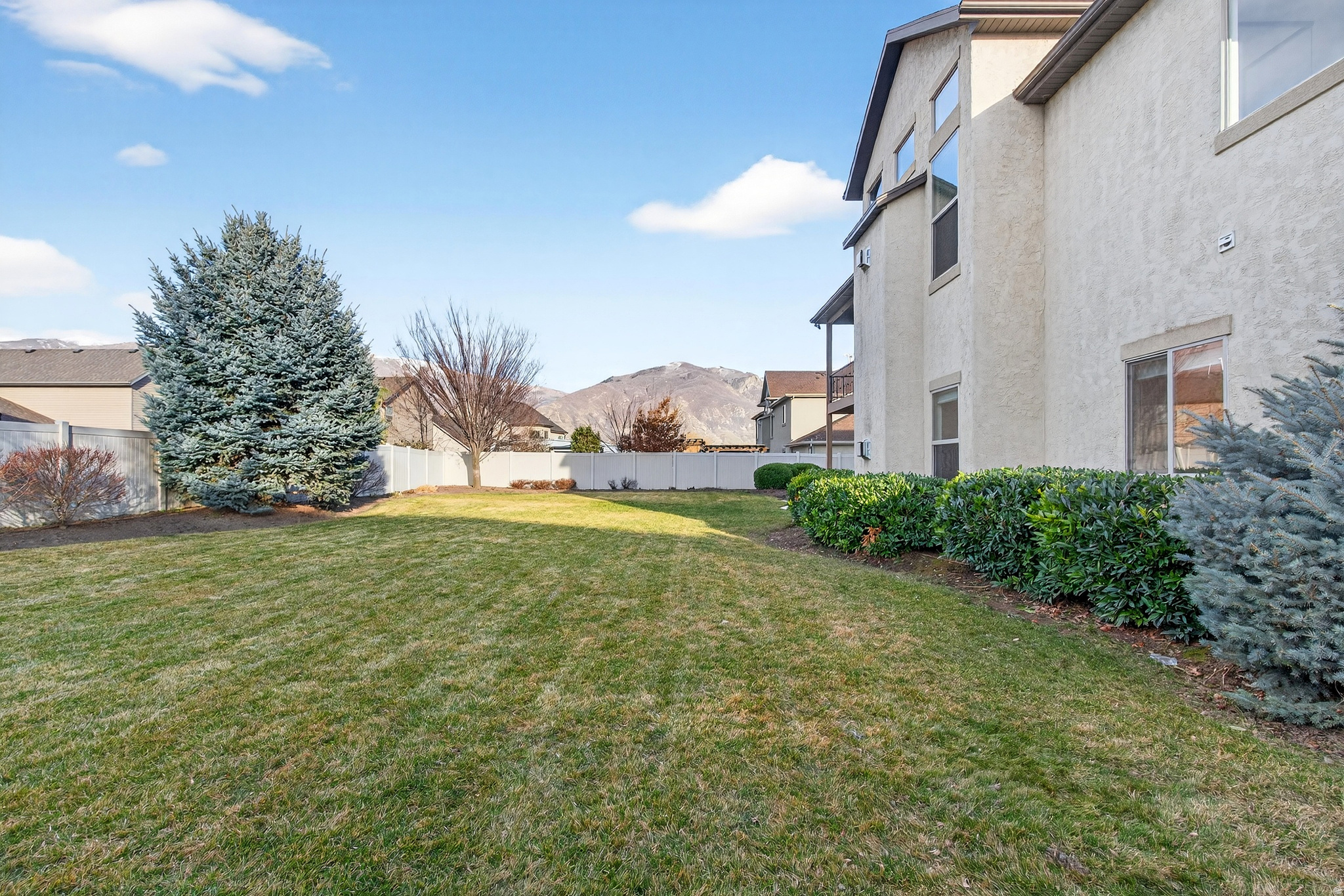 FARMINGTON RANCHES - Residential