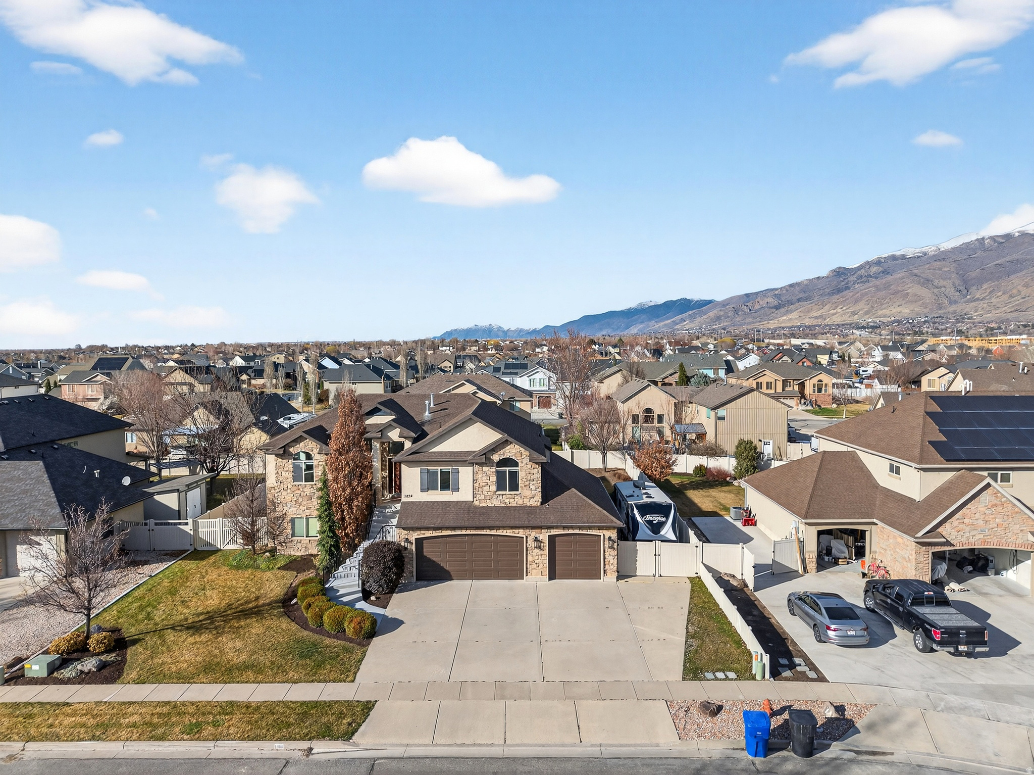 FARMINGTON RANCHES - Residential