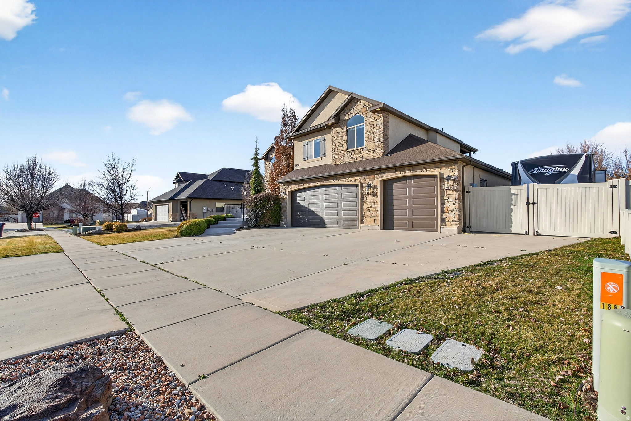FARMINGTON RANCHES - Residential