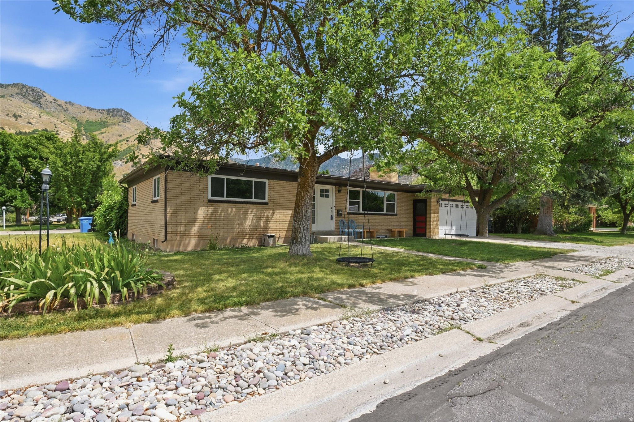 HILLCREST HEIGHTS - Residential