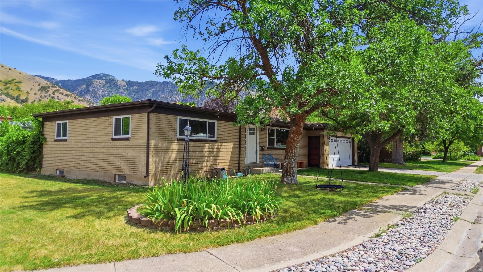 HILLCREST HEIGHTS - Residential