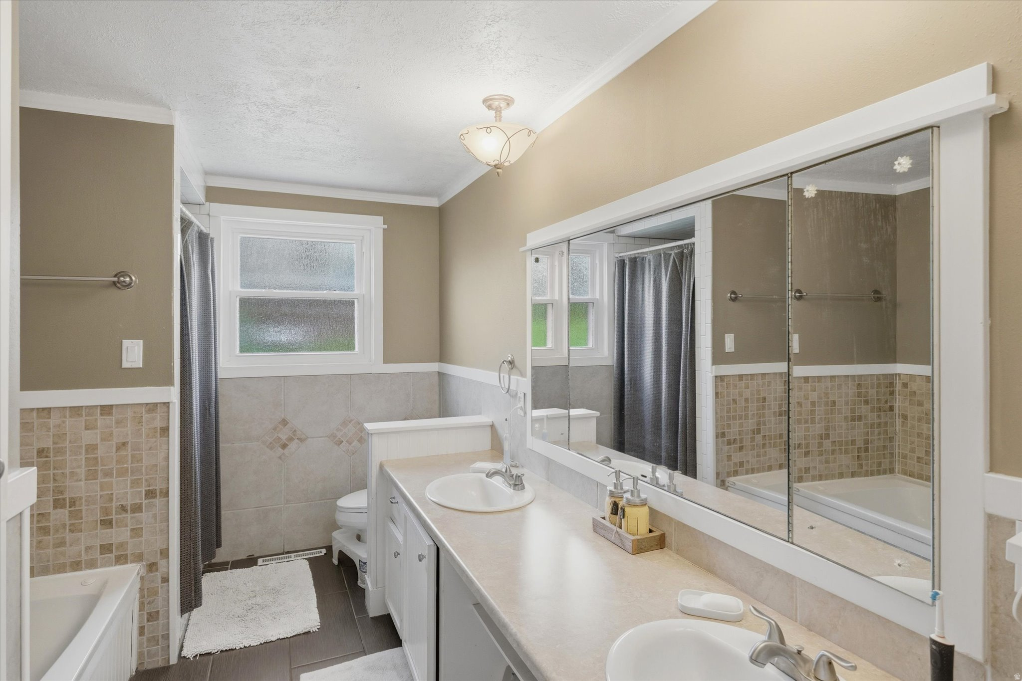 HILLCREST HEIGHTS - Residential
