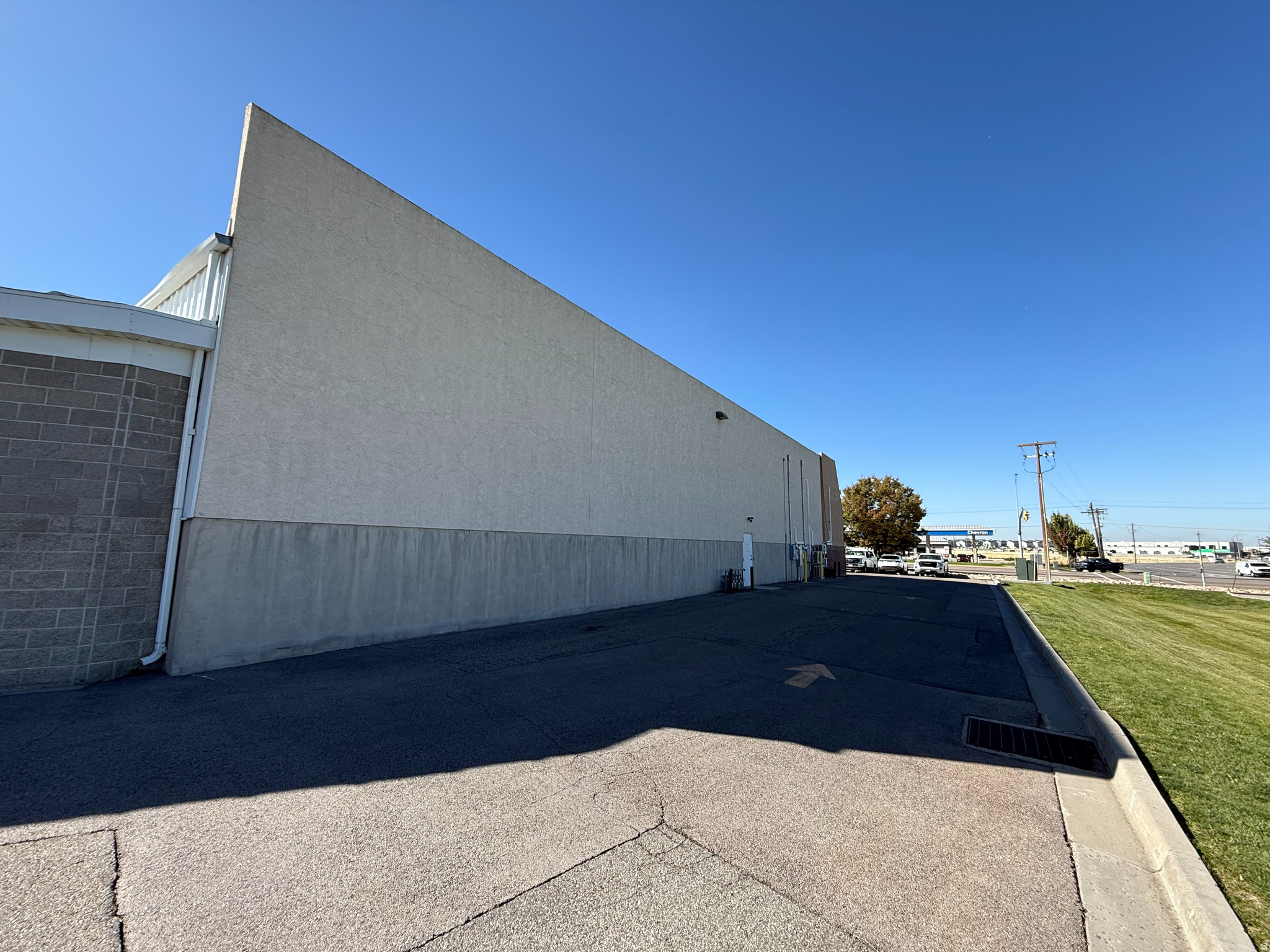LANDINGS POINT CON - Commercial Sale