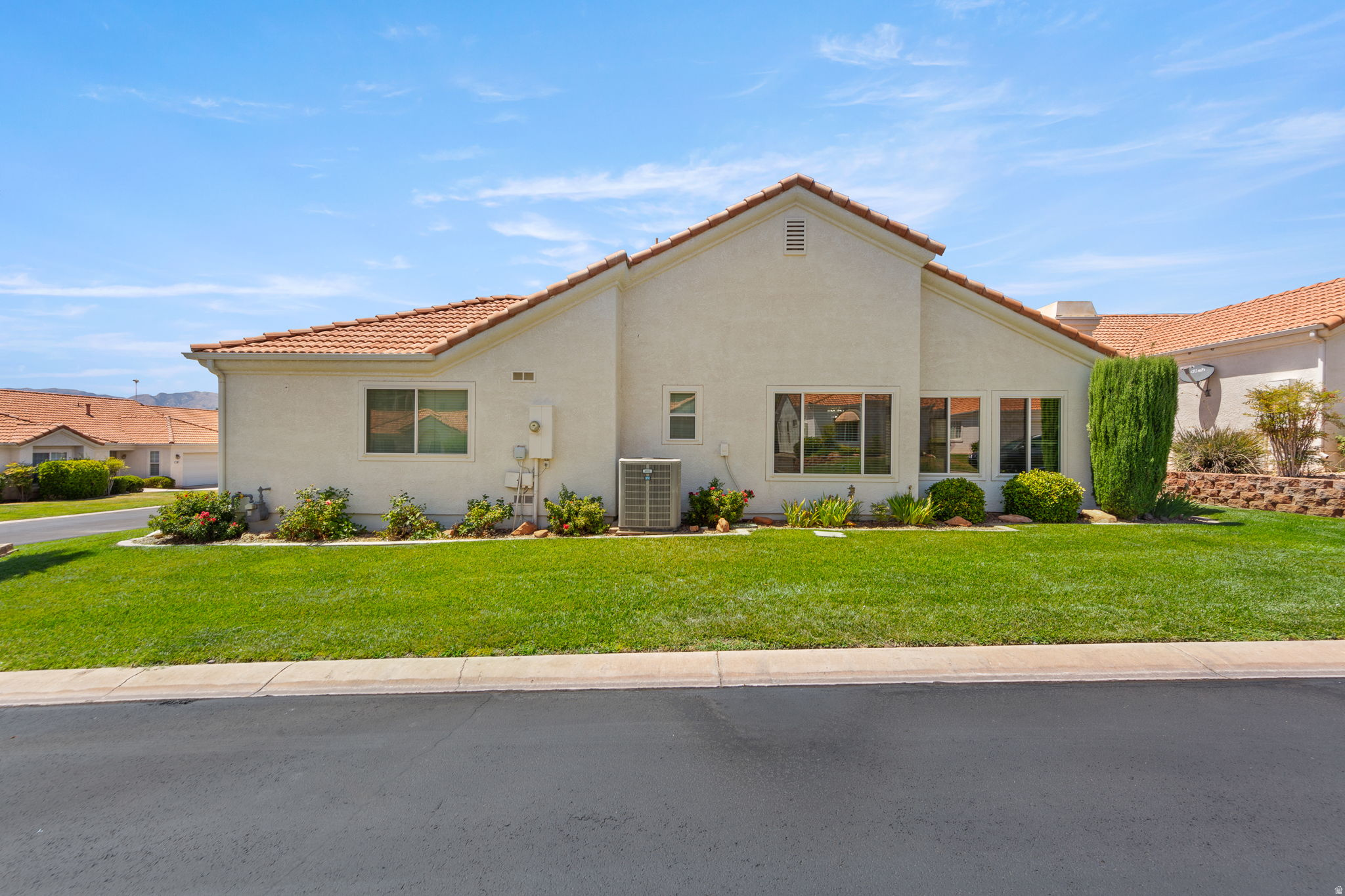 VISTA DEL SOL TH 1 - Residential