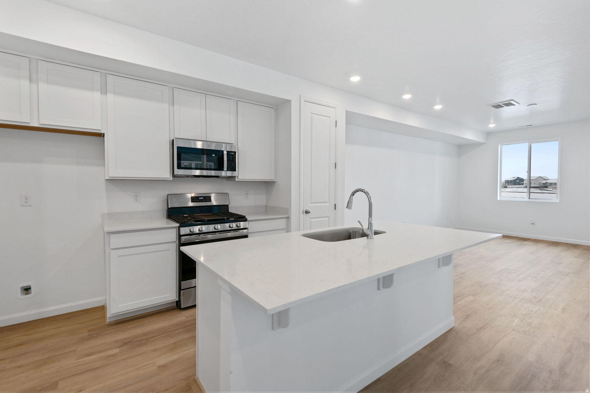 VILLAGES AT ARROWHEAD PARK - Residential