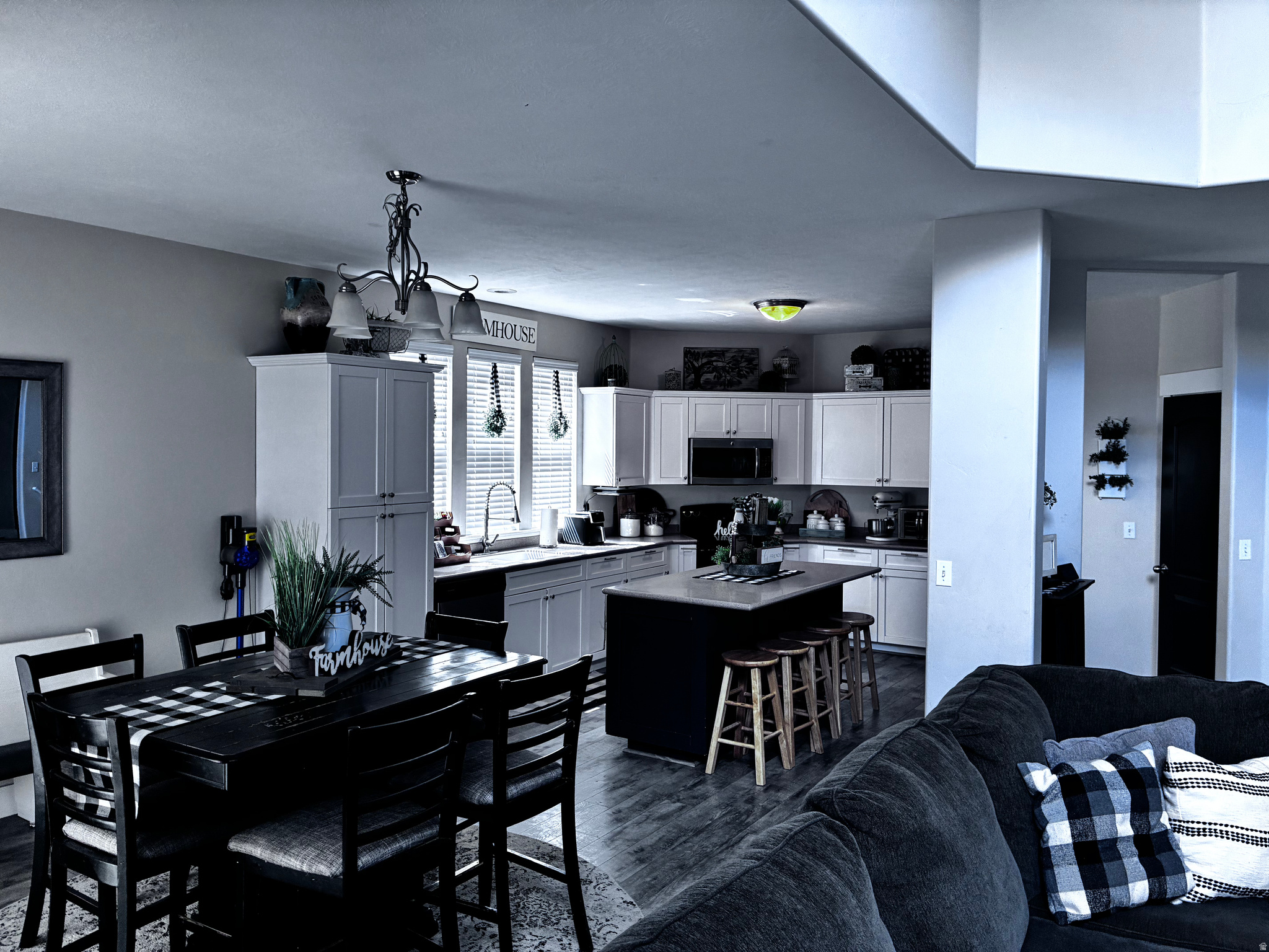 SOUTH WILLOW RANCHES PH 1 - Residential