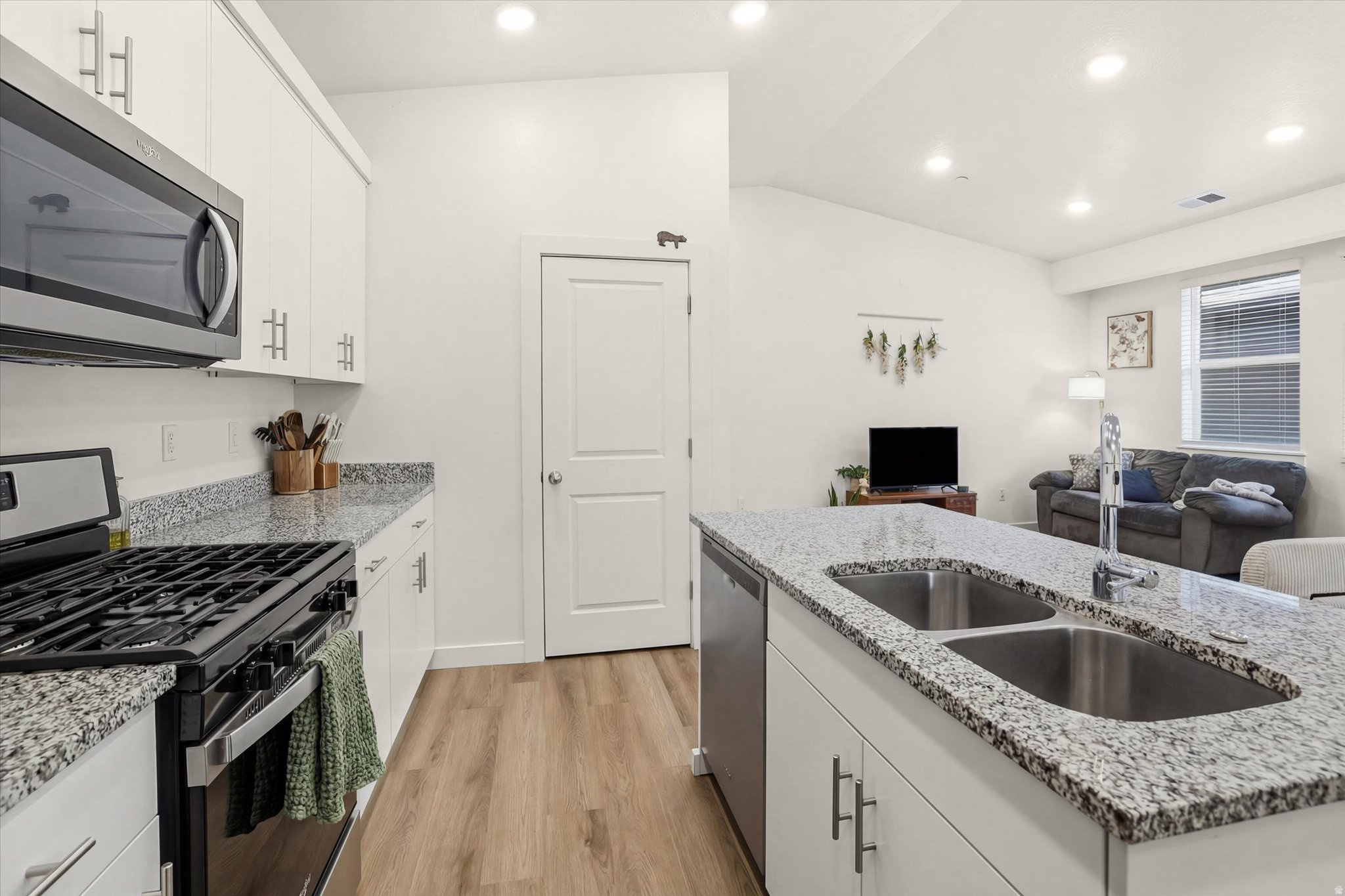 PROVIDENCE GATEWAY - Residential