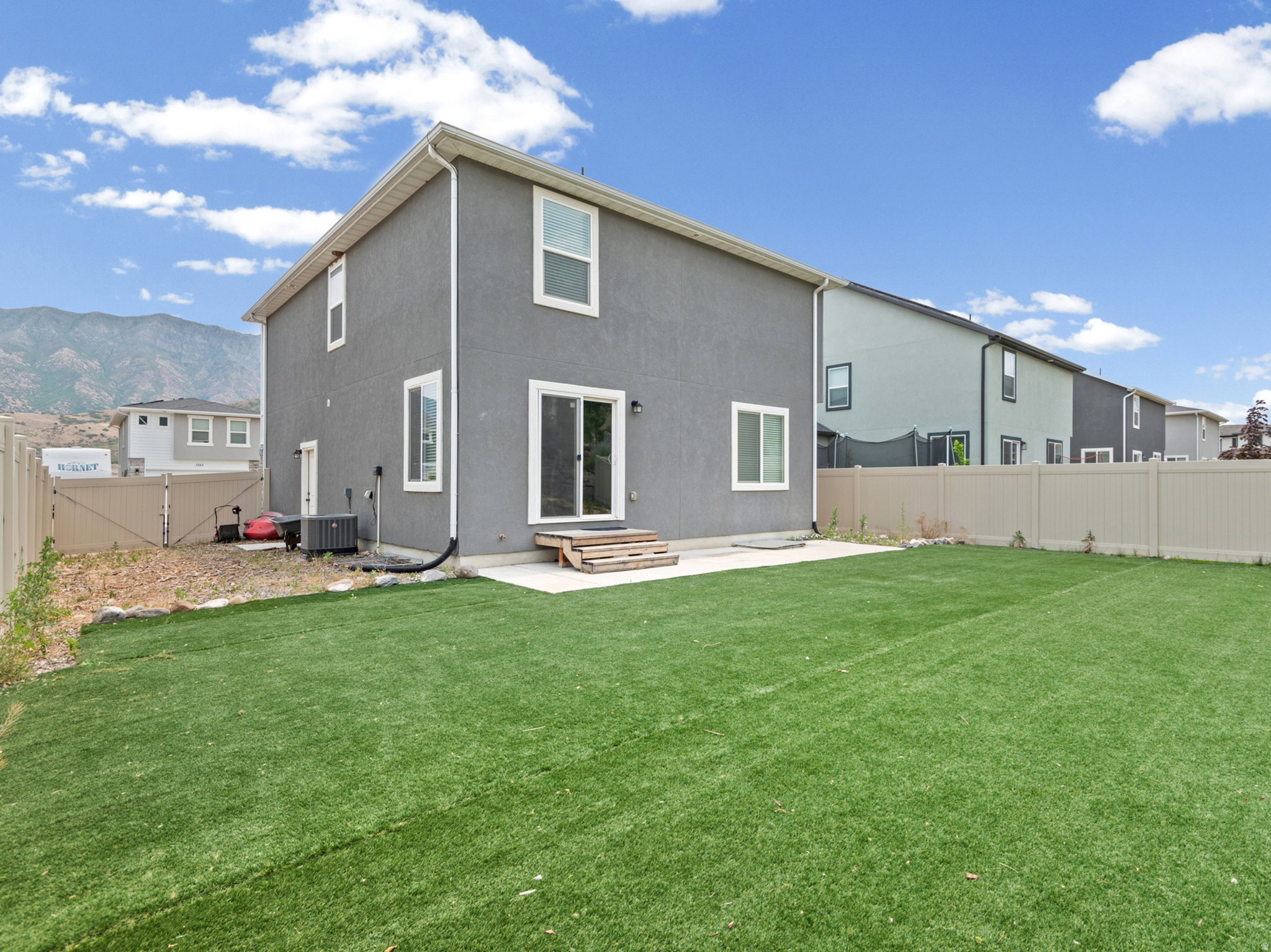 RIDGE - Residential