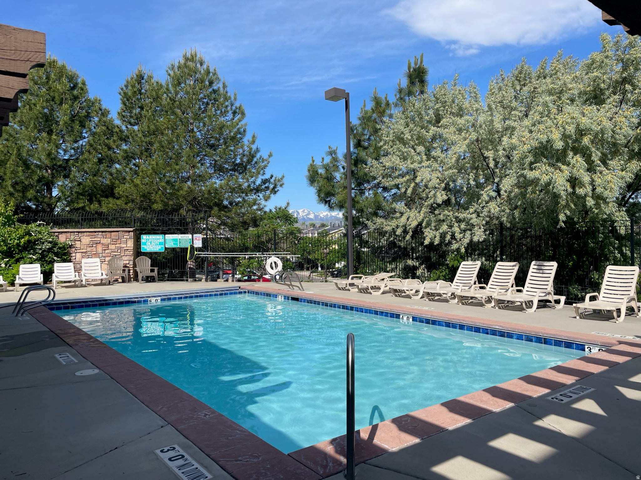 SOUTH MOUNTAIN - Residential