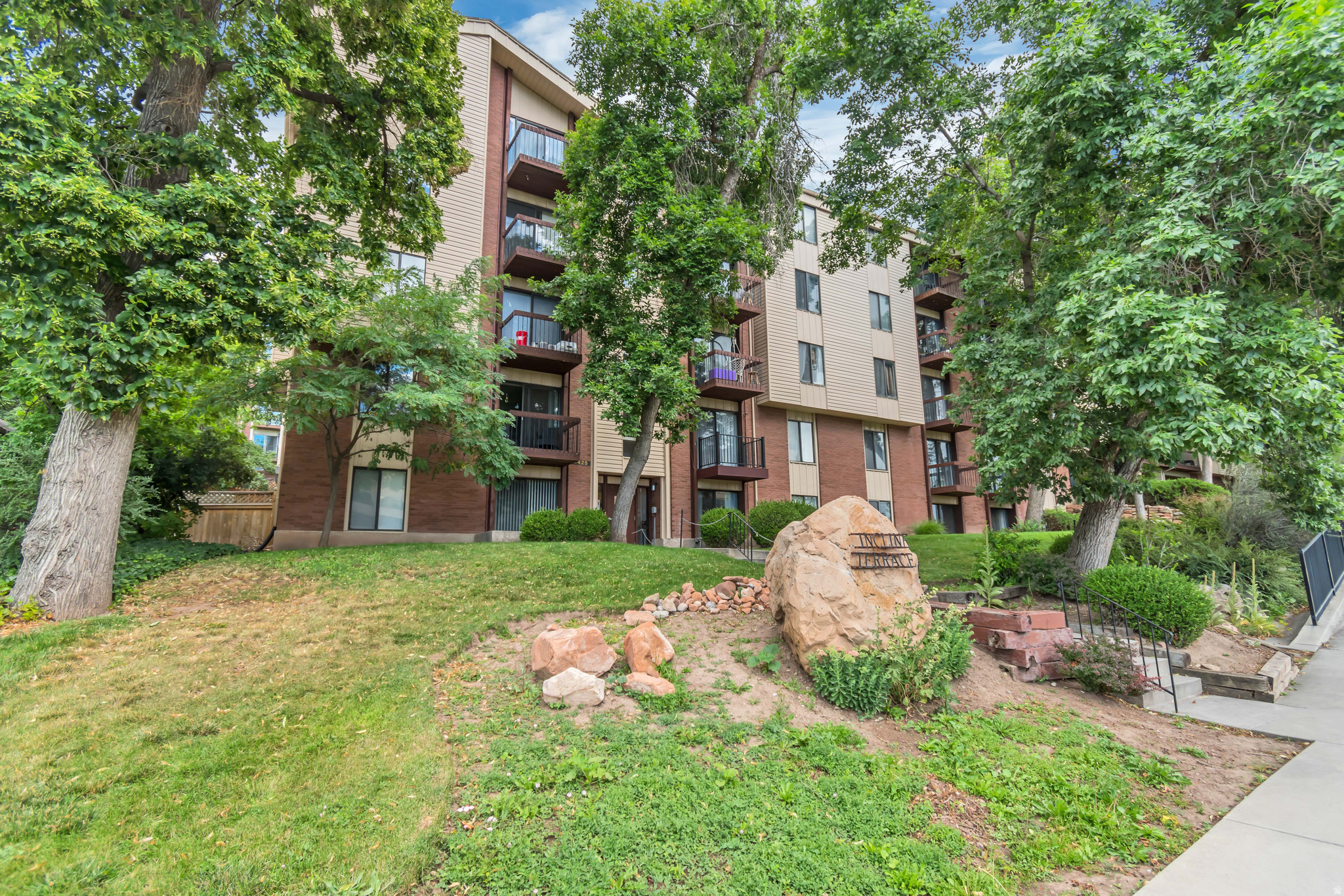 INCLINE TERRACE - Residential