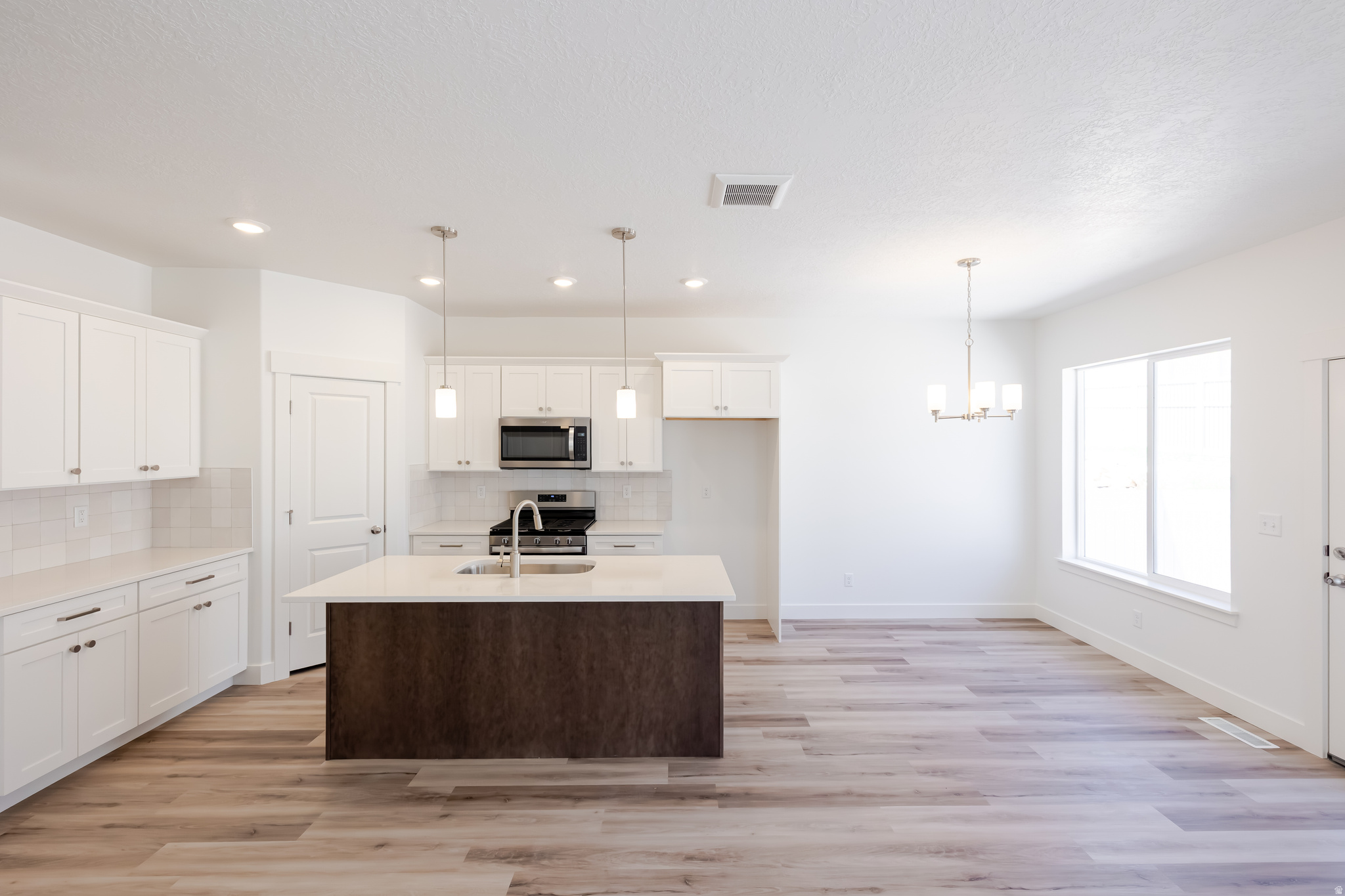 RIDGEHORNE - Residential